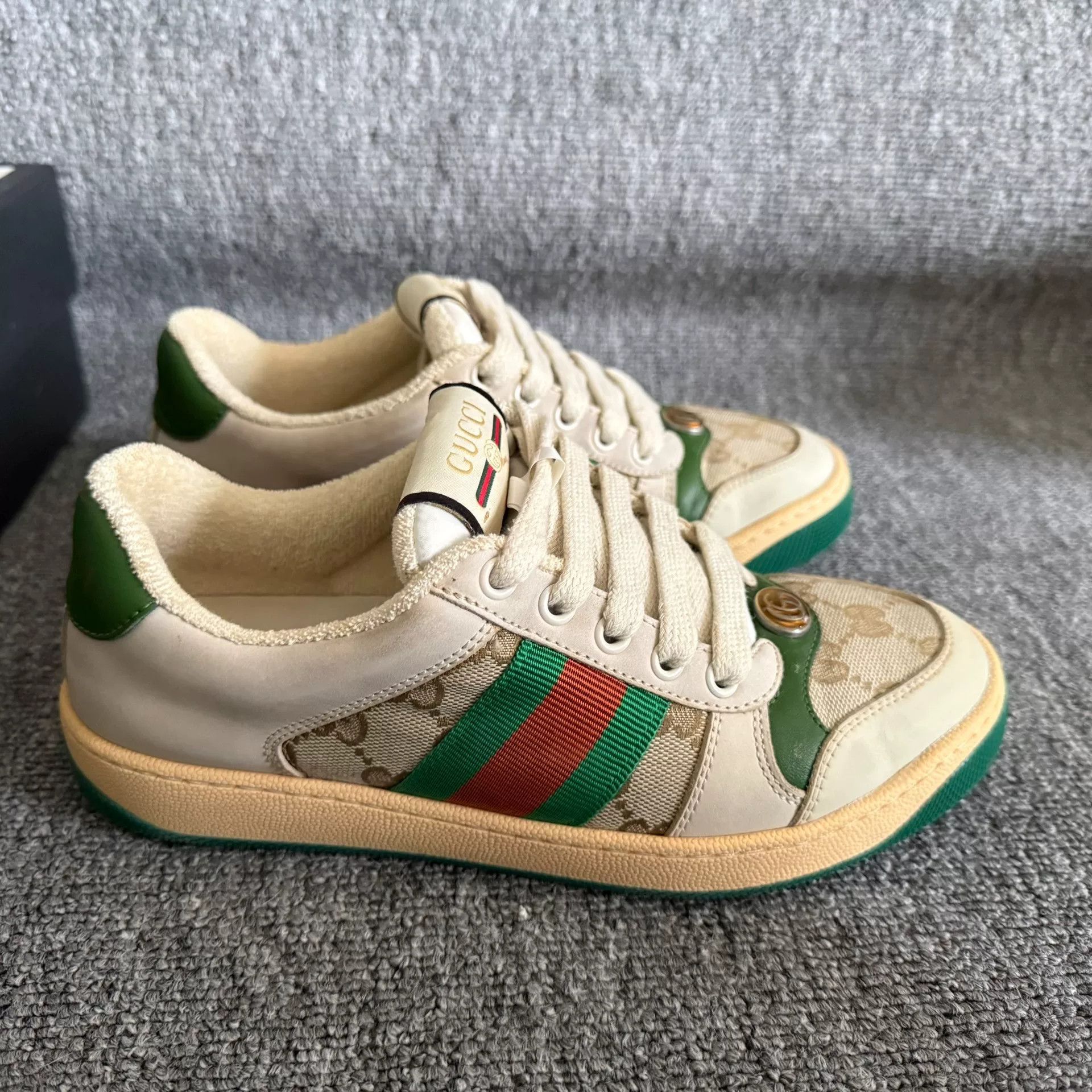 Gucci Gucci Distressed Green Tail Sneakers 35.5 Size US 4.5 / IT 34.5 - 5 Thumbnail