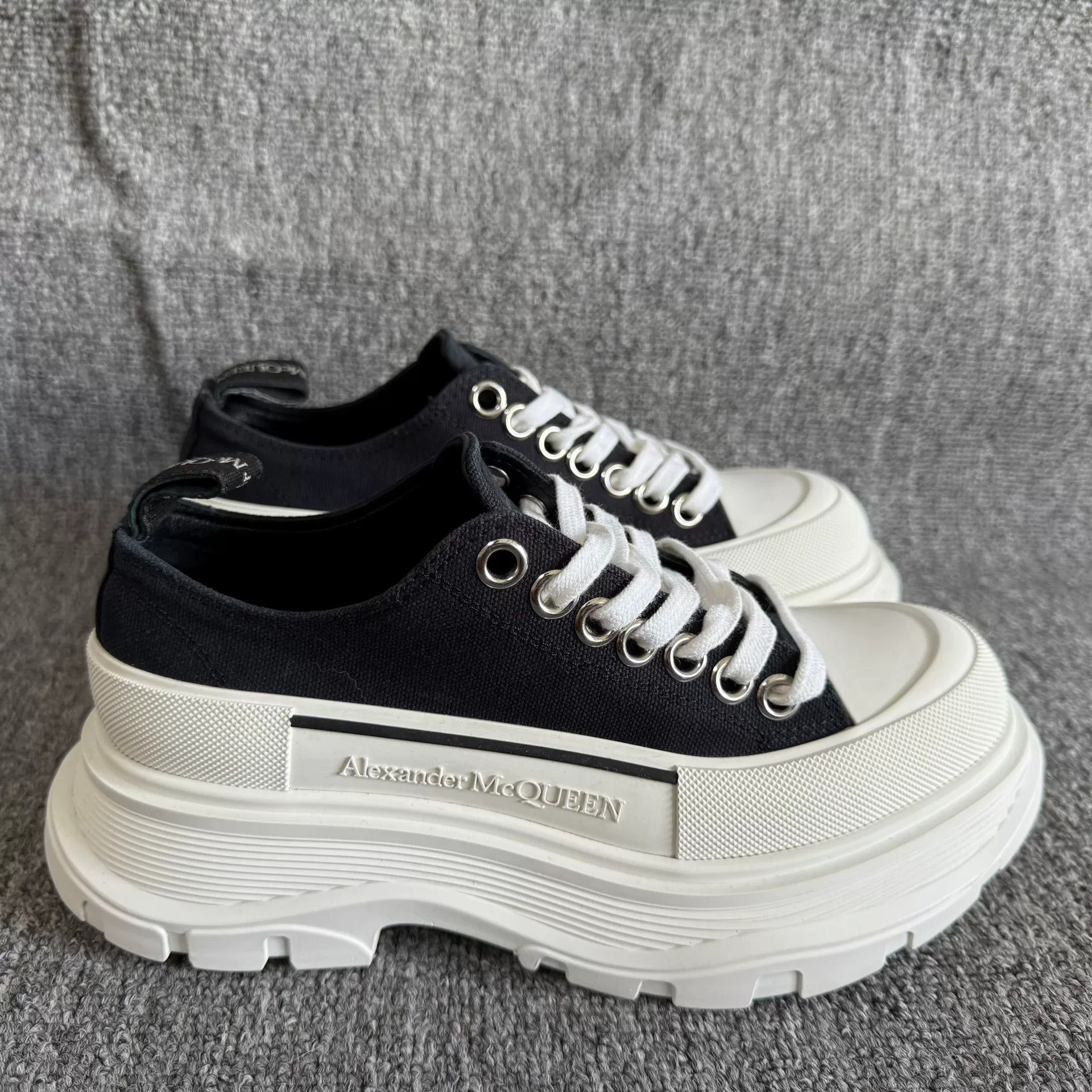 Alexander McQueen Alexander McQueen Platform Canvas Shoes 35 Size US 4 / IT 34 - 5 Thumbnail