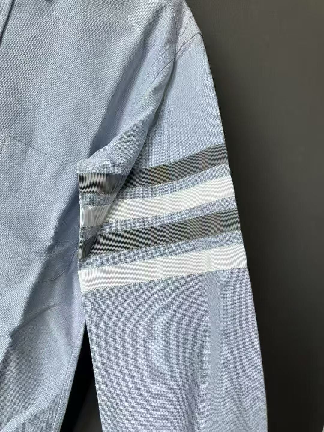 Thom Browne Thom Browne Blue Sleeve Badge Shirt Size US S / EU 44-46 / 1 - 3 Thumbnail