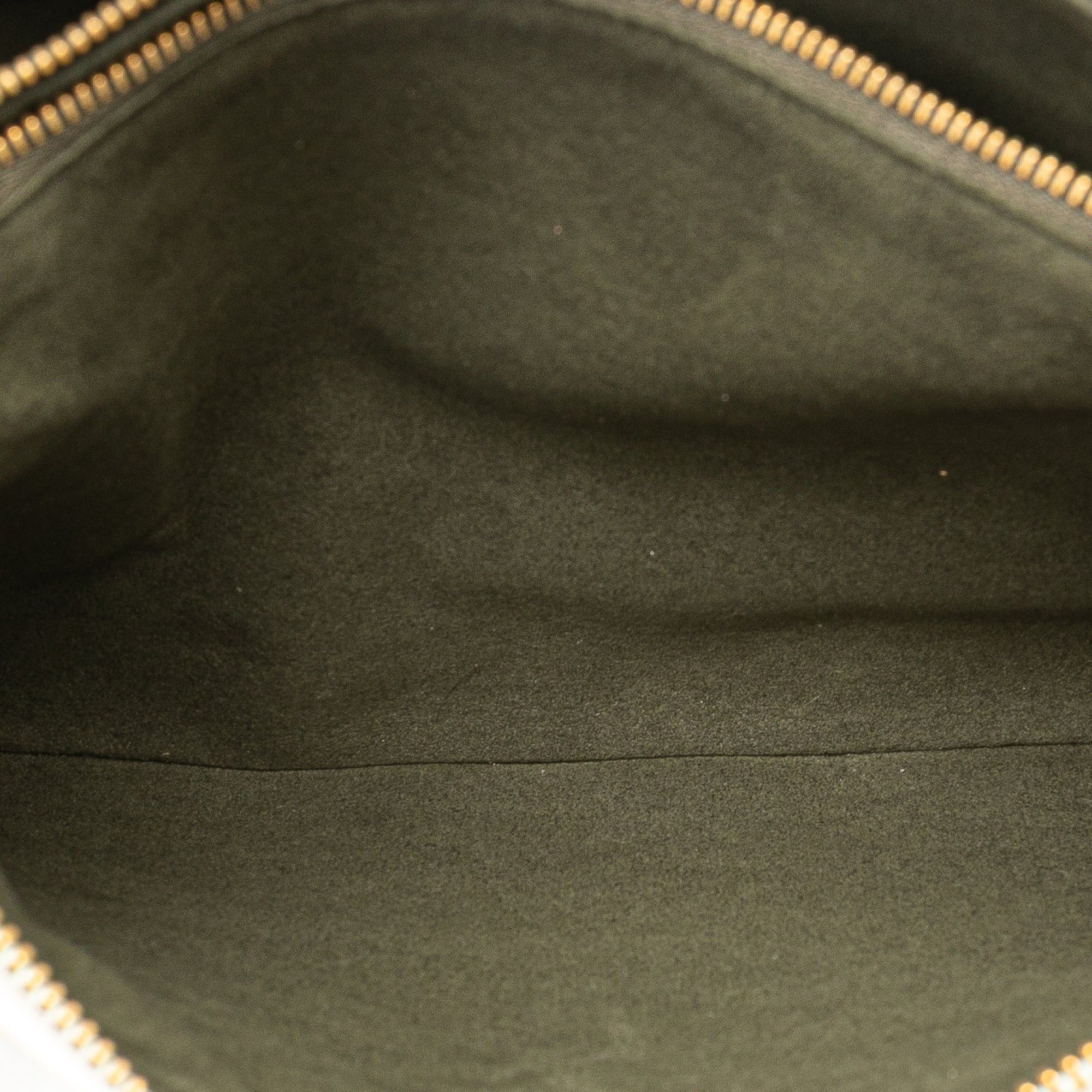 Louis Vuitton Monogram Embossed Puffy Lambskin Coussin PM Size ONE SIZE - 4 Thumbnail
