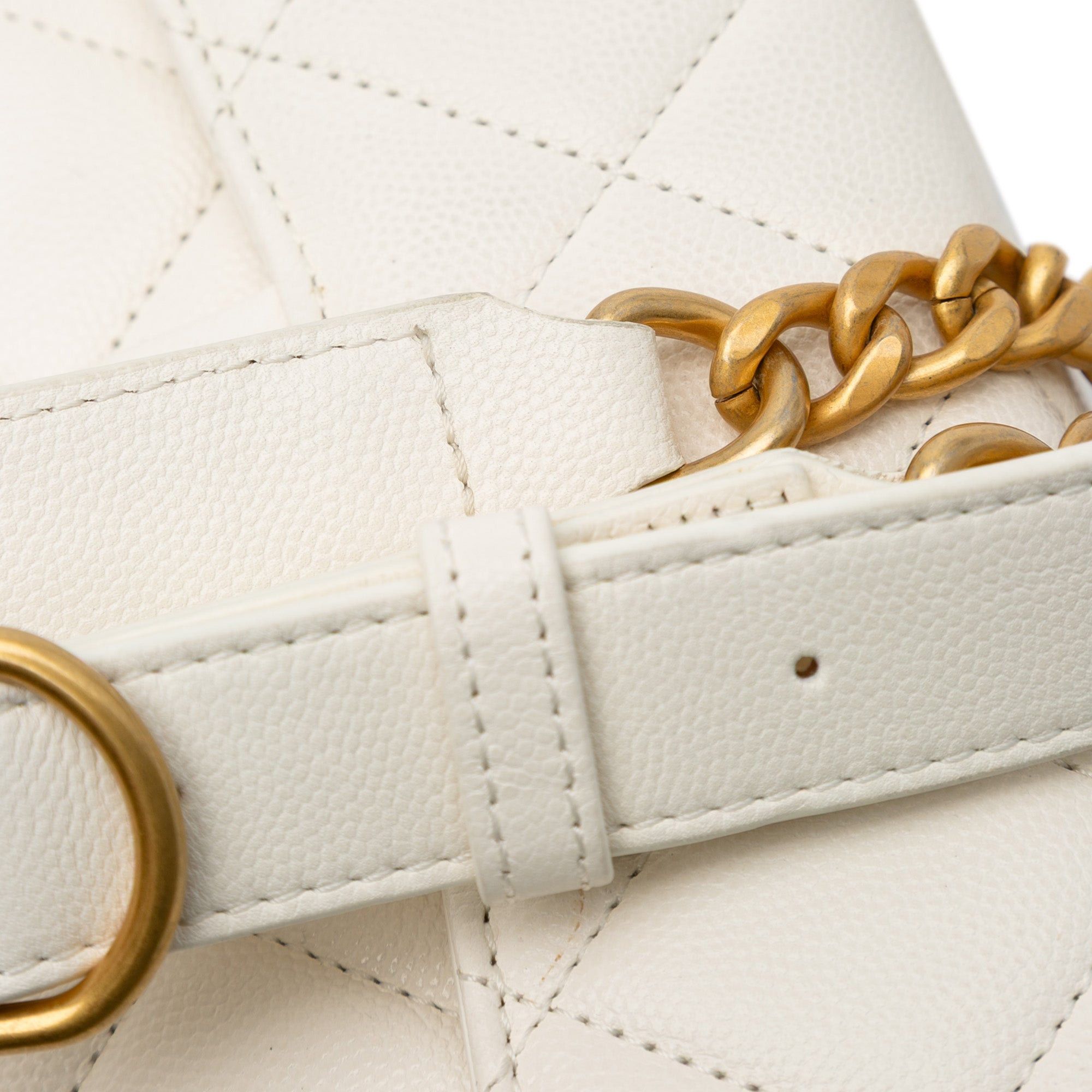 Chanel CC Quilted Lambskin Round Moon Messenger Flap Size ONE SIZE - 10 Thumbnail