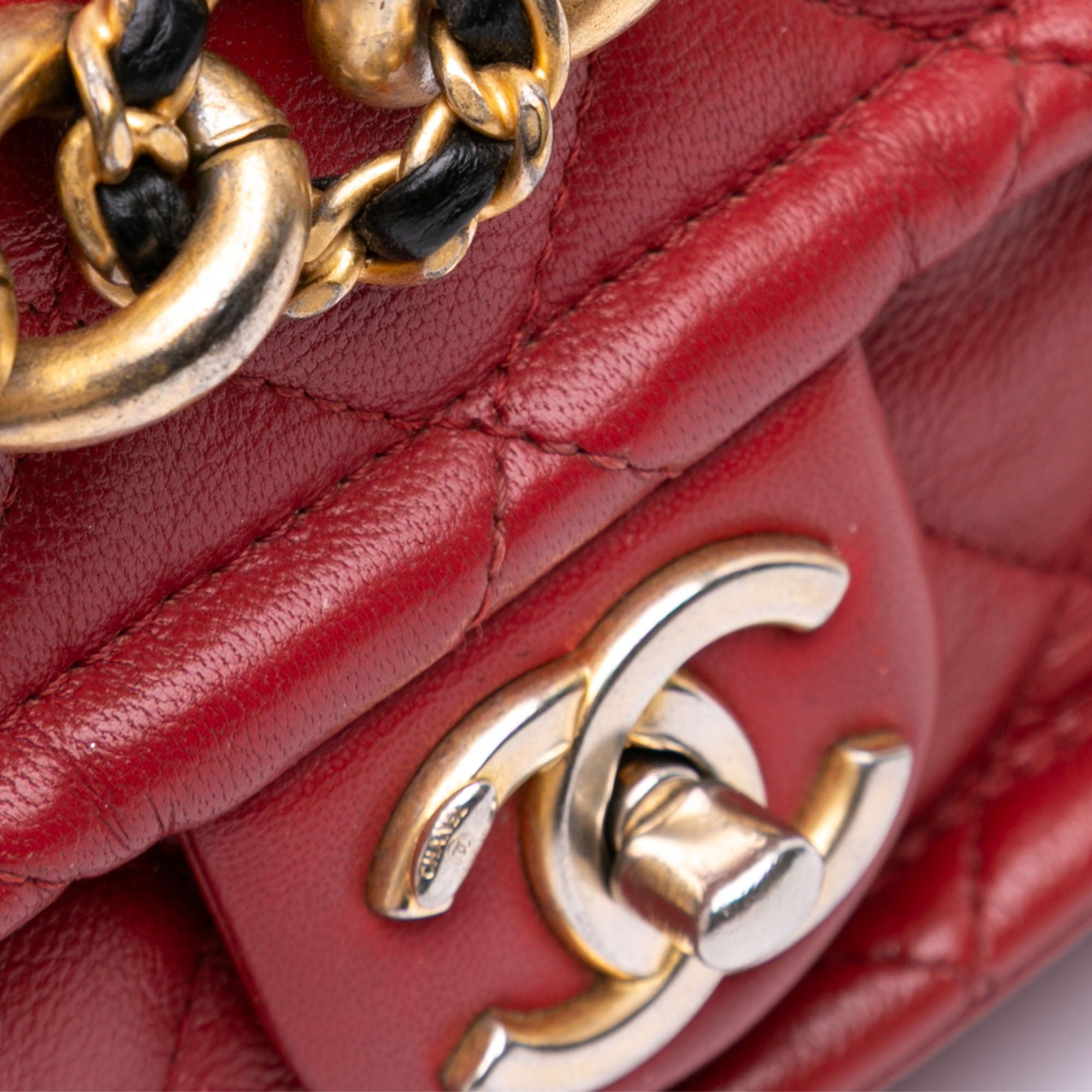 Chanel Small Quilted Lambskin Chain Link Flap Size ONE SIZE - 9 Thumbnail