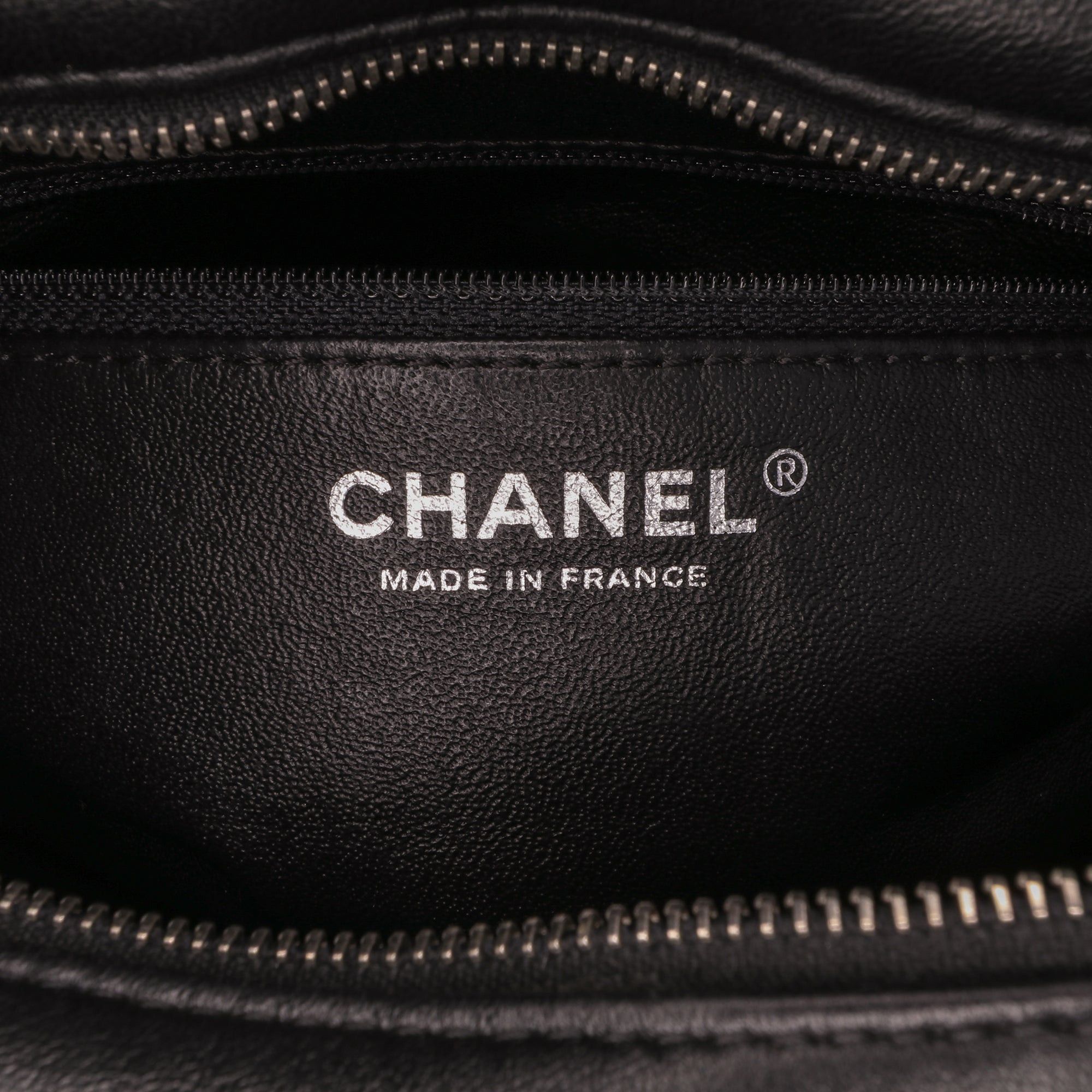 Chanel Tweed and Resin Zipped Chain Shopping Bag Size ONE SIZE - 5 Thumbnail