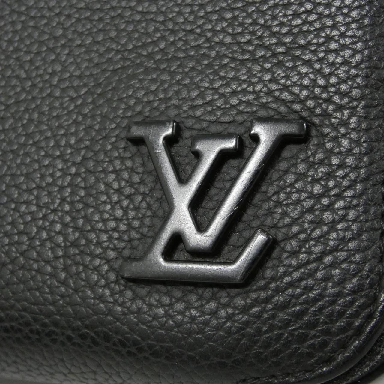 Louis Vuitton Louis Vuitton Louis Vuitton LV Aerogram Alpha Wearable Wallet Calf Shoulder Bag Leather Shoulder Bag M59161 DUTY FREE for USA Size ONE SIZE - 4 Thumbnail