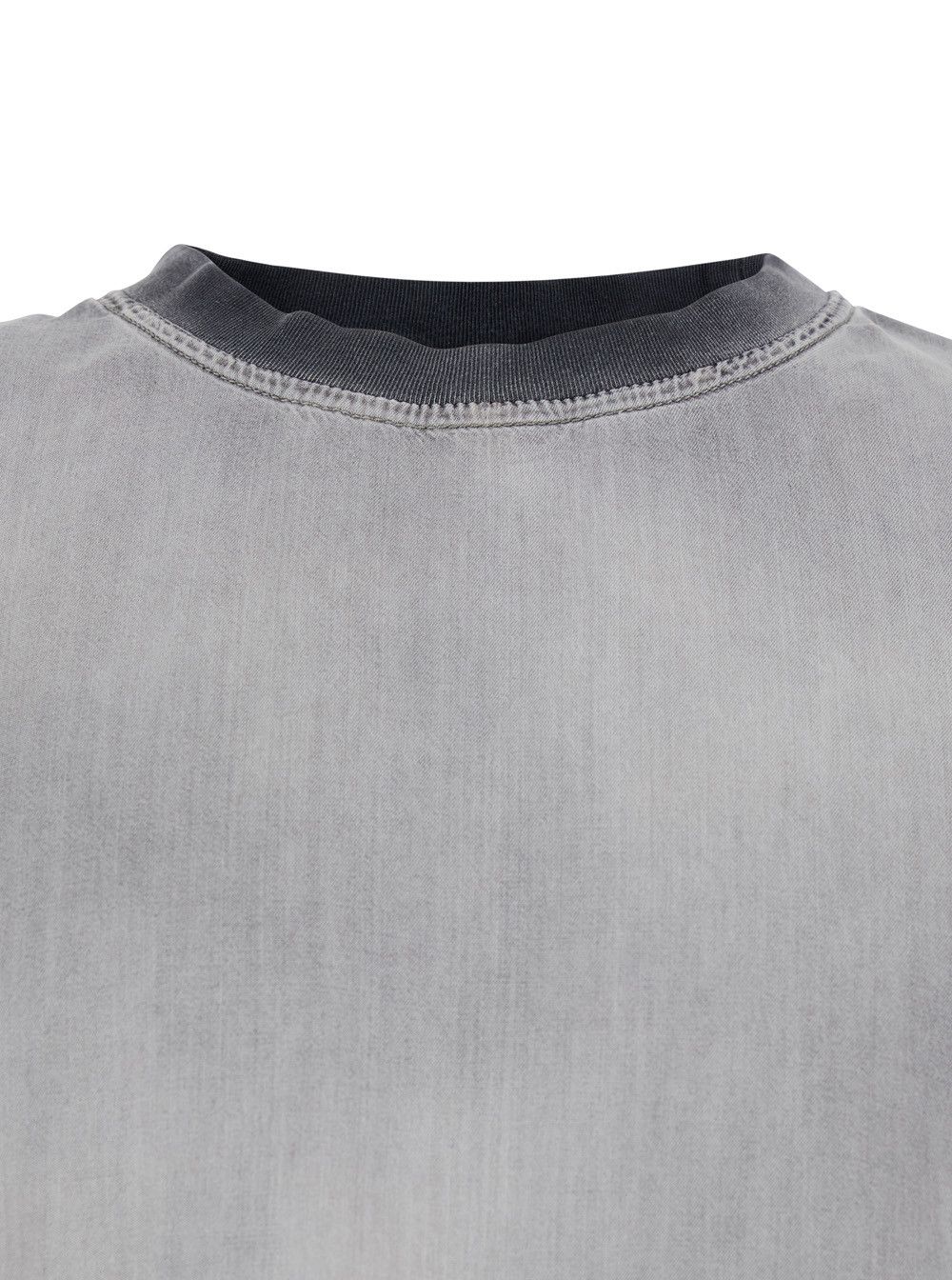 Diesel Crew Neck T-shirt with Faded Effect in Gray Tech Fabric for Men Size US M / EU 48-50 / 2 - 3 Thumbnail