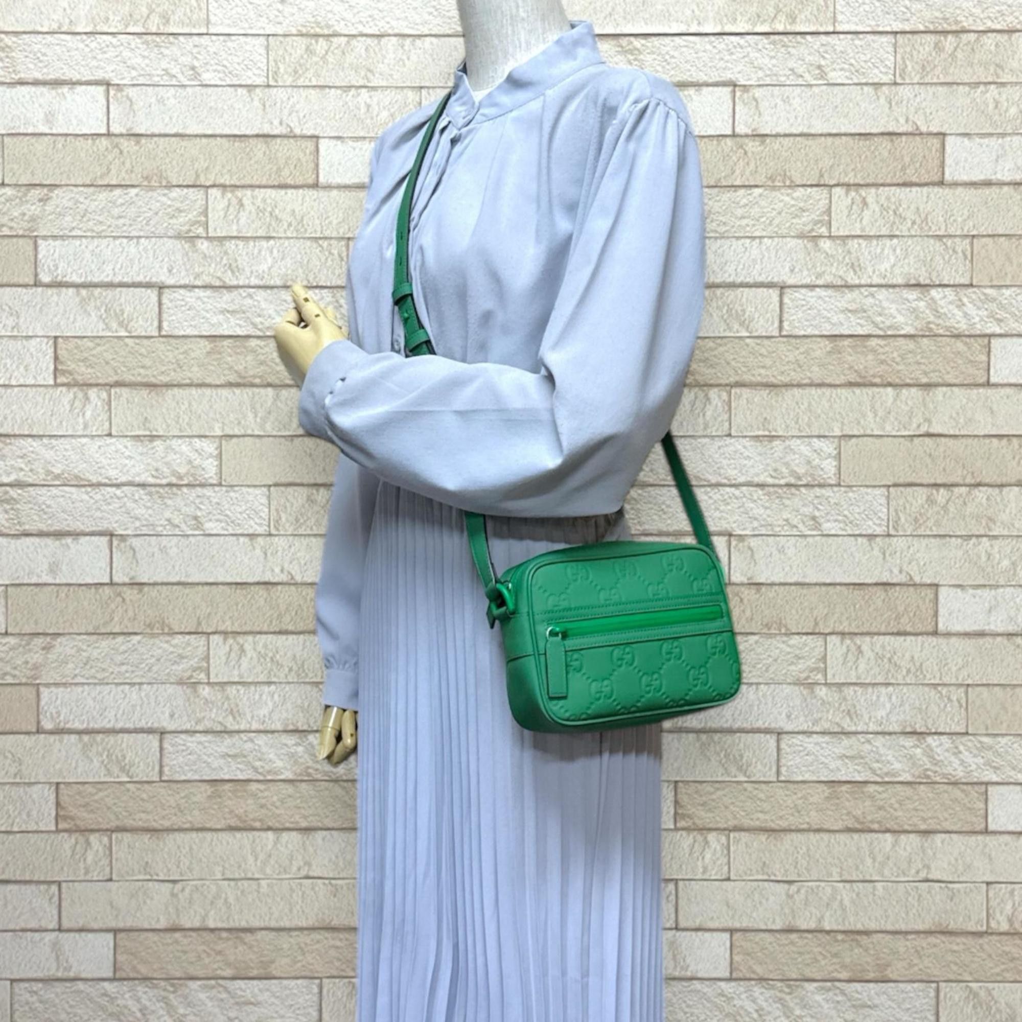 Gucci Pre-owned Gucci GG Rubber Effect Mini Shoulder Bag, Green, Women's, 771321. Size ONE SIZE - 2 Thumbnail