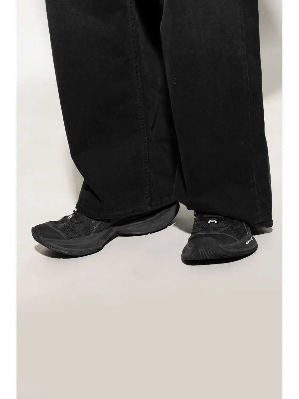 Balenciaga Circuit Worn-Out sneakers in black Size US 10 / EU 43 - 4 Thumbnail