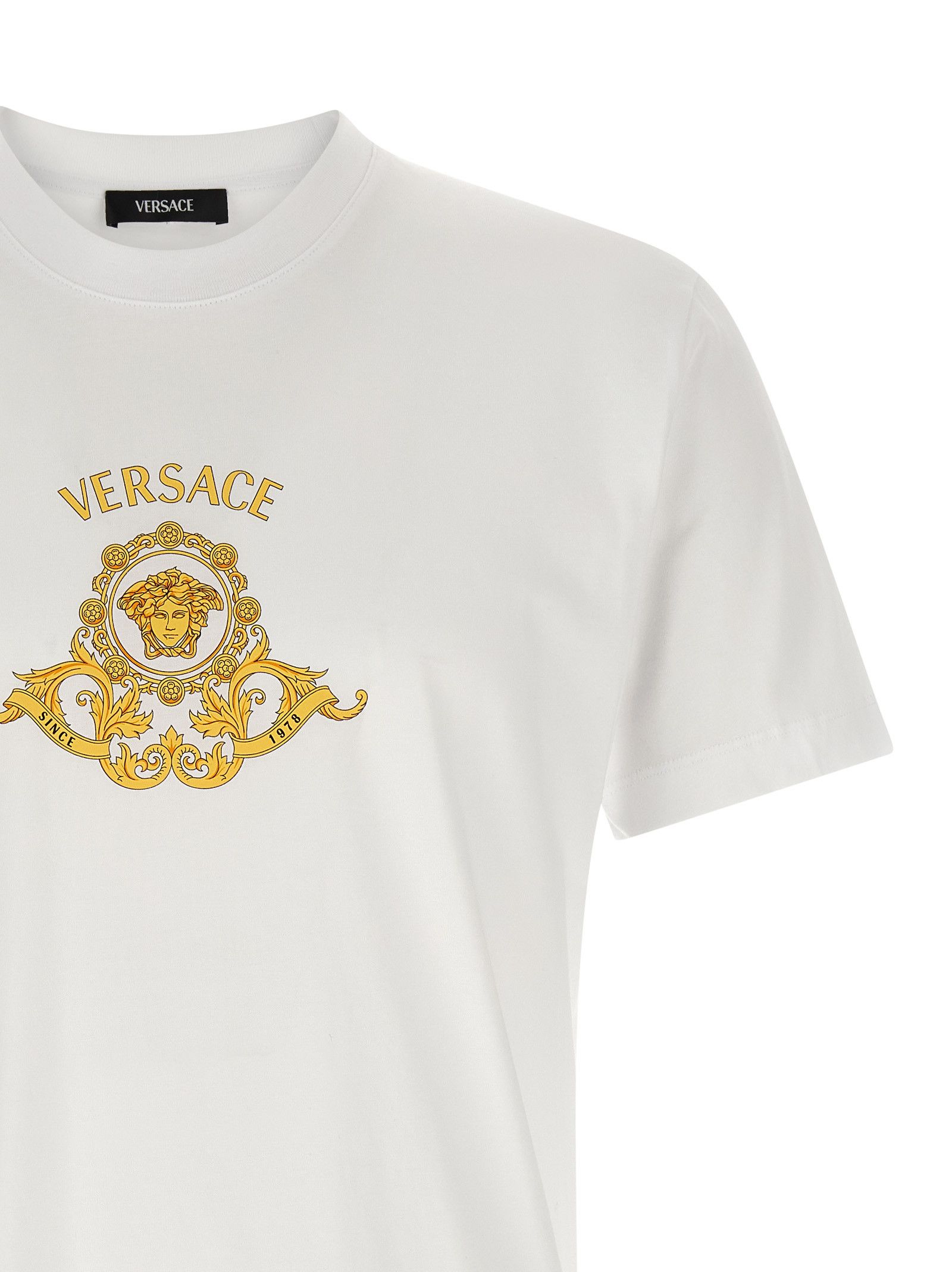 Versace 'Hall of Heroes Crest' T-shirt Size US L / EU 52-54 / 3 - 3 Thumbnail