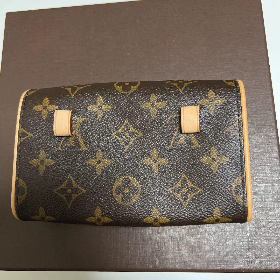 Louis Vuitton Louis Vuitton Waist Bag Size ONE SIZE - 4 Thumbnail