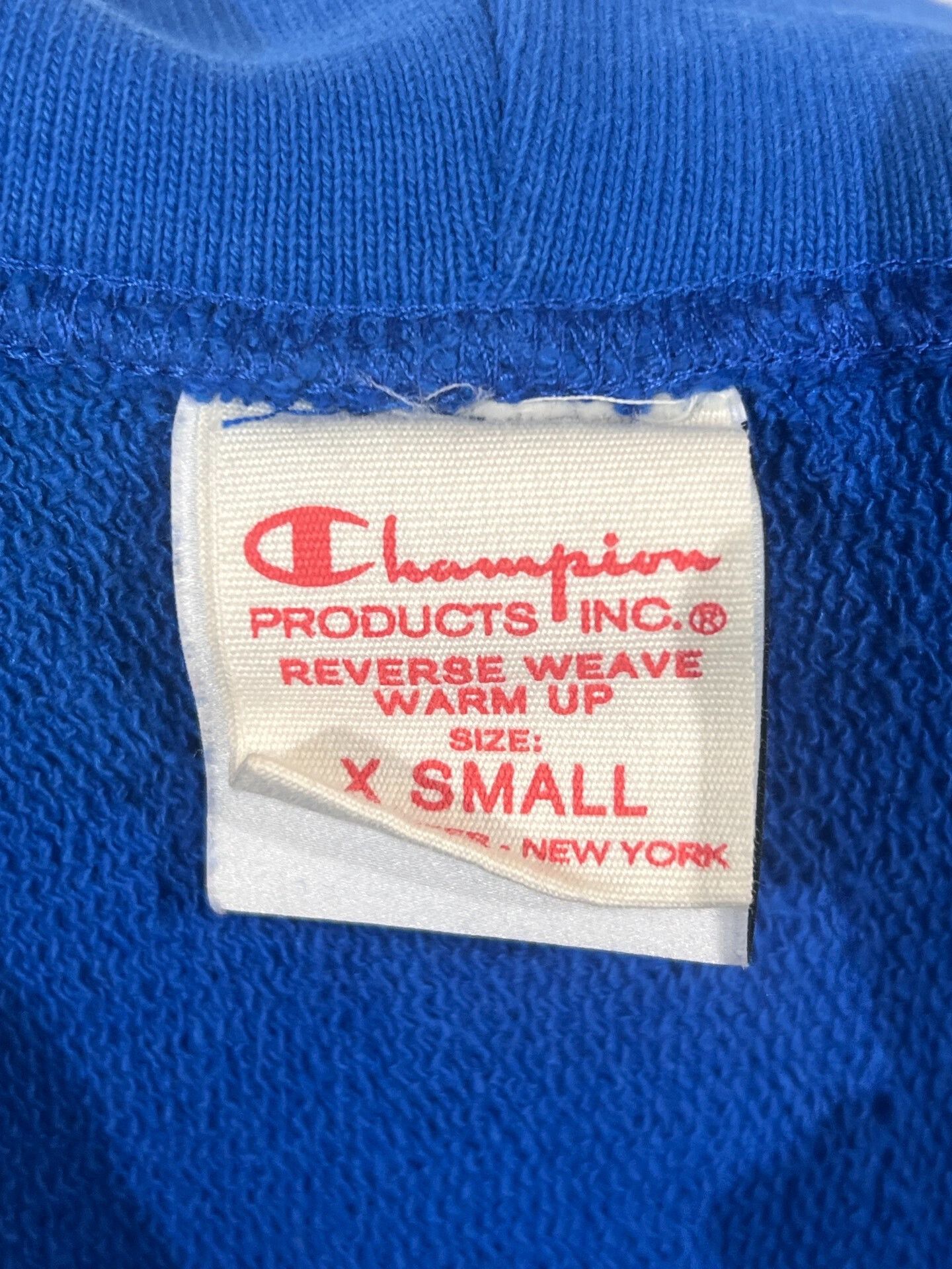 Vetements Vetements x Champion Off-Shoulder Distressed Hoodie XS Size XS / US 0-2 / IT 36-38 - 7 Thumbnail