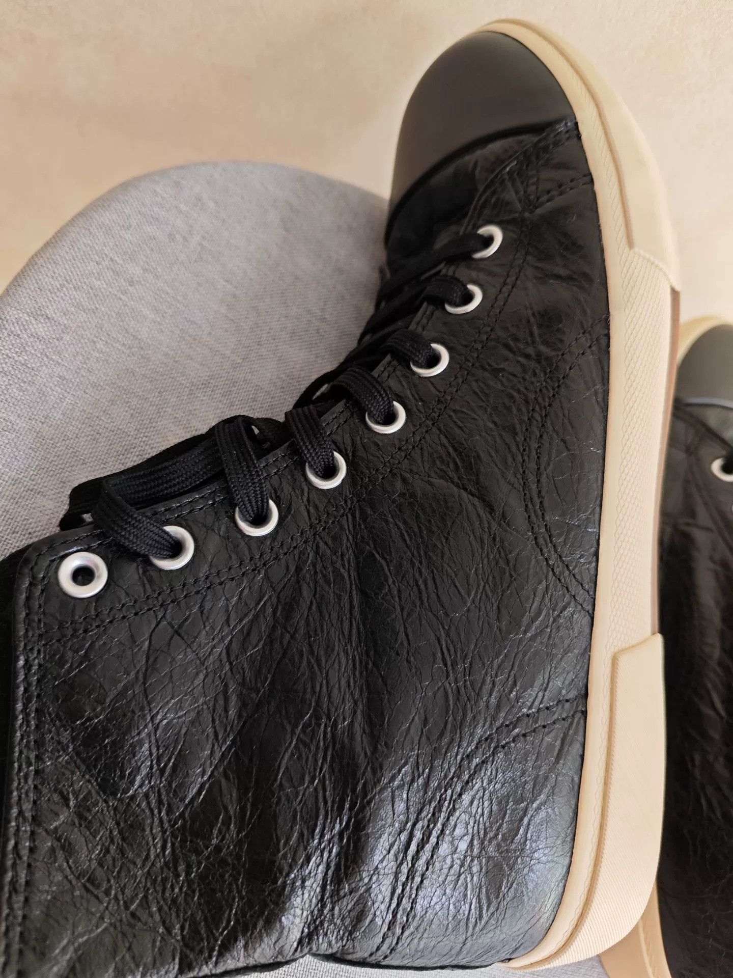 Balenciaga Balenciaga Pleated Leather High-Top Sneakers Size US 10 / EU 43 - 7 Thumbnail
