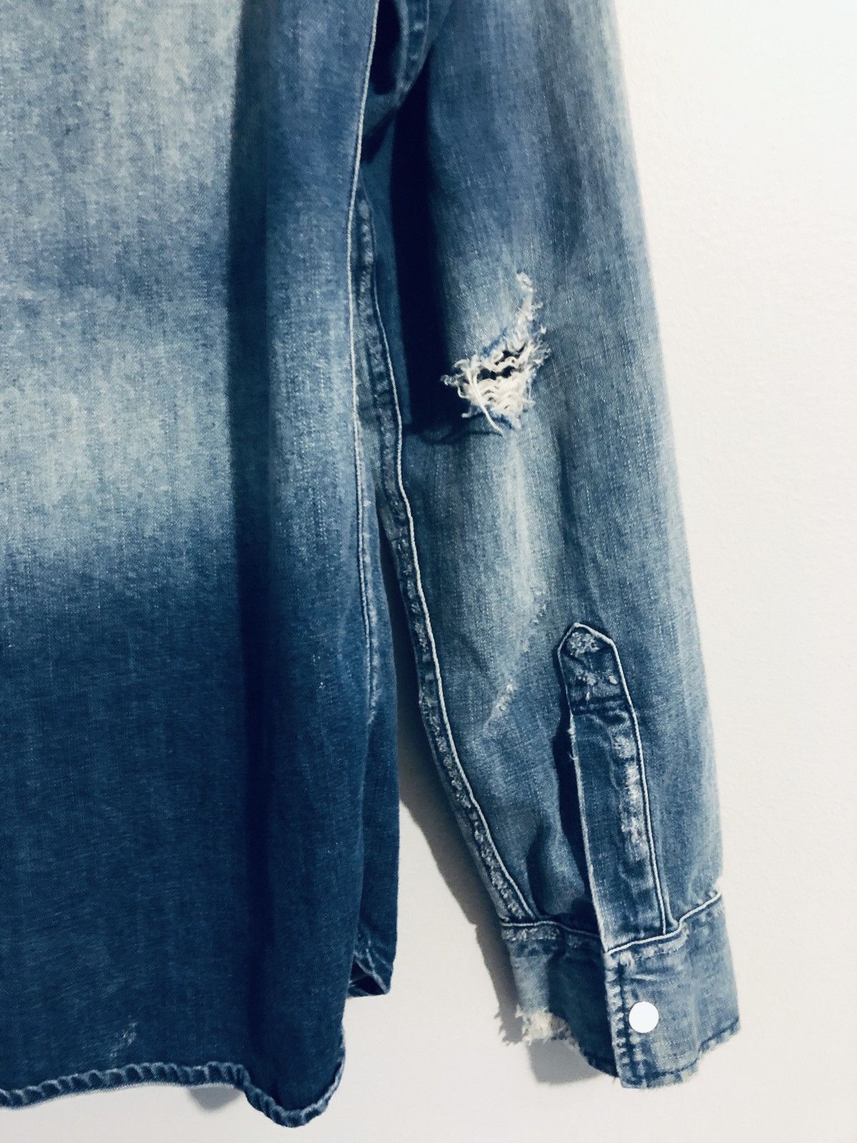 Allsaints Allsaints Slim-Fit Distressed Button Down Denim shirt Size US S / EU 44-46 / 1 - 6 Thumbnail