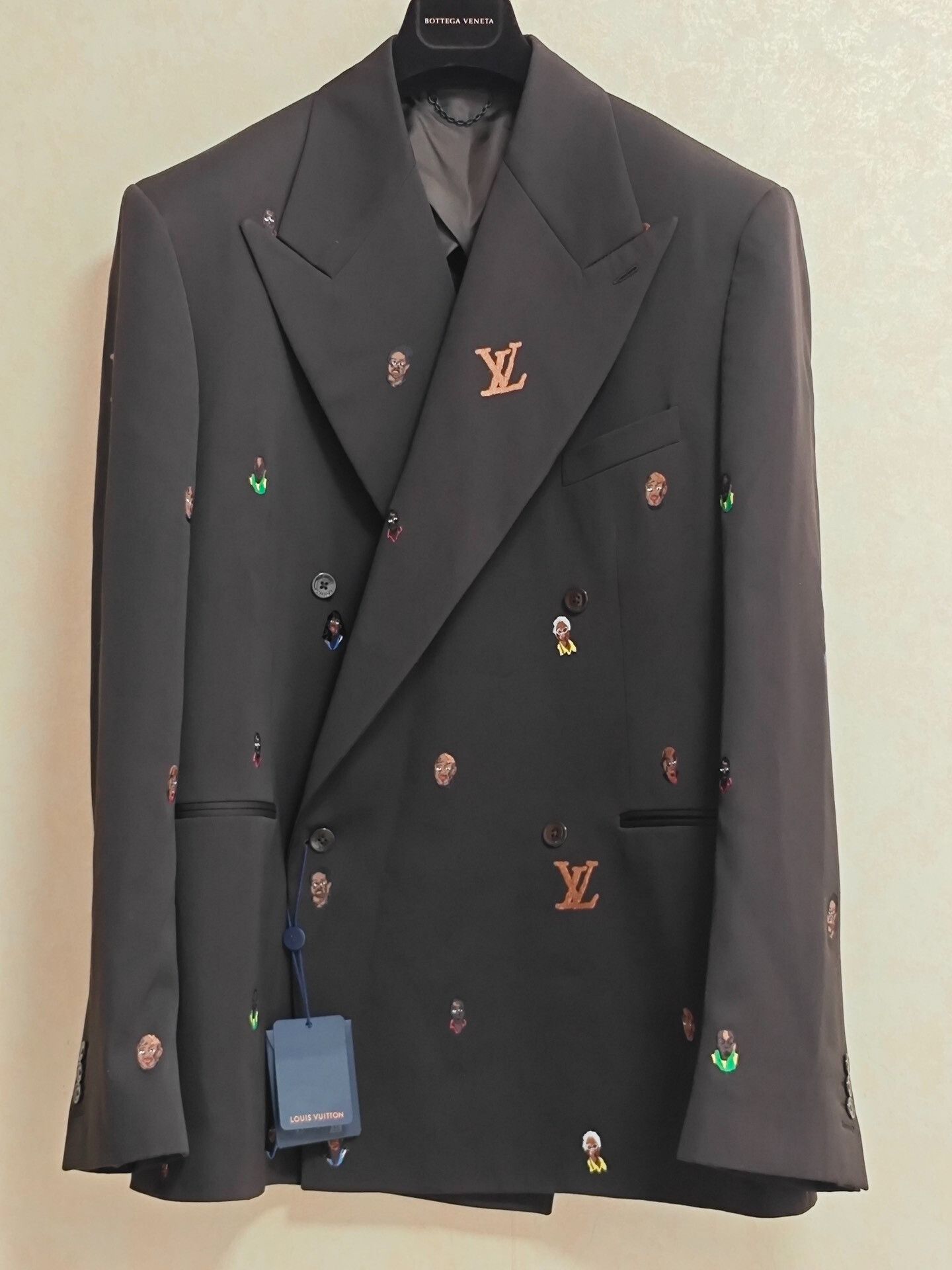 Louis Vuitton Louis Vuitton Pharrell Portrait Embroidery Jacket Size US XXL / EU 58 / 5 - 2 Thumbnail