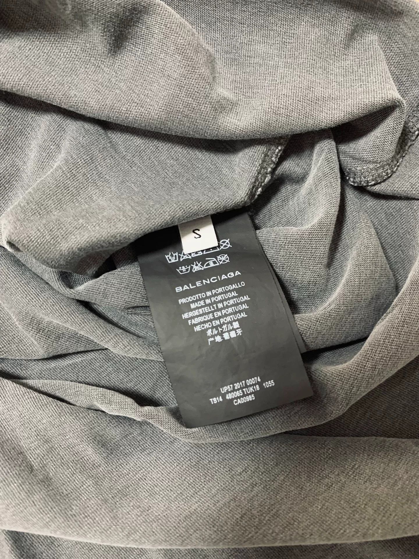 Balenciaga Balenciaga Washed Sanskrit Embroidery Tee Size US S / EU 44-46 / 1 - 4 Thumbnail