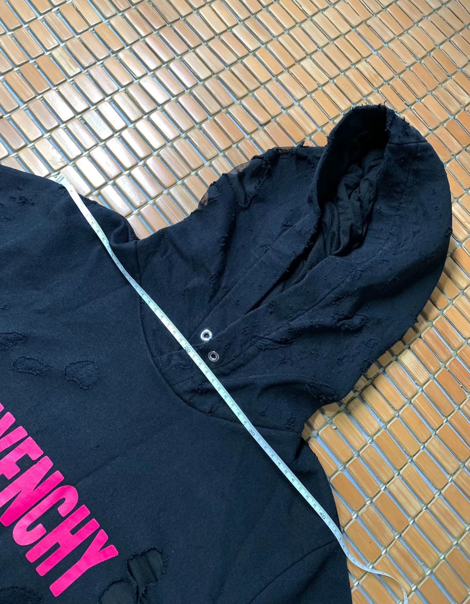 Givenchy Givenchy Pink Logo Distressed Hoodie Size S / US 4 / IT 40 - 5 Thumbnail