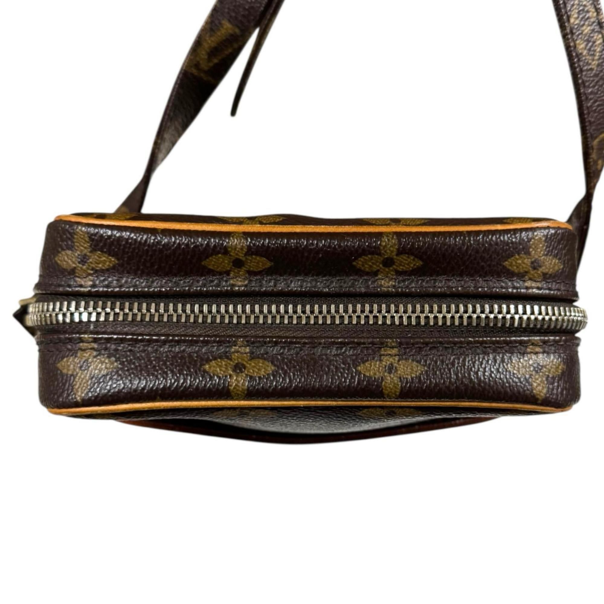 Louis Vuitton Pre-owned Louis Vuitton Danube Monogram Shoulder Bag in Canvas (M45266) Brown. Women's. Size ONE SIZE - 15 Thumbnail