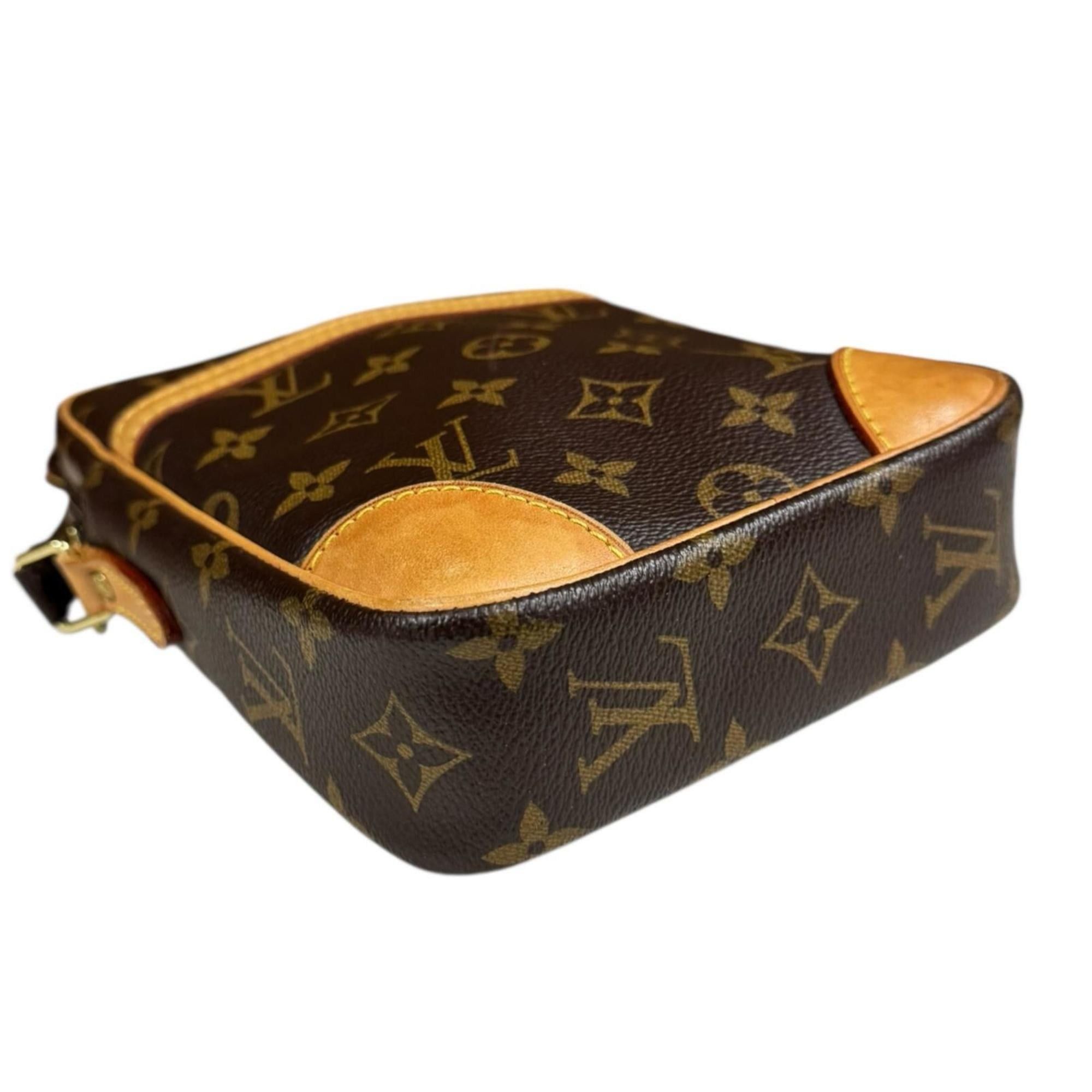 Louis Vuitton Pre-owned Louis Vuitton Danube Monogram Shoulder Bag in Canvas (M45266) Brown. Women's. Size ONE SIZE - 6 Thumbnail