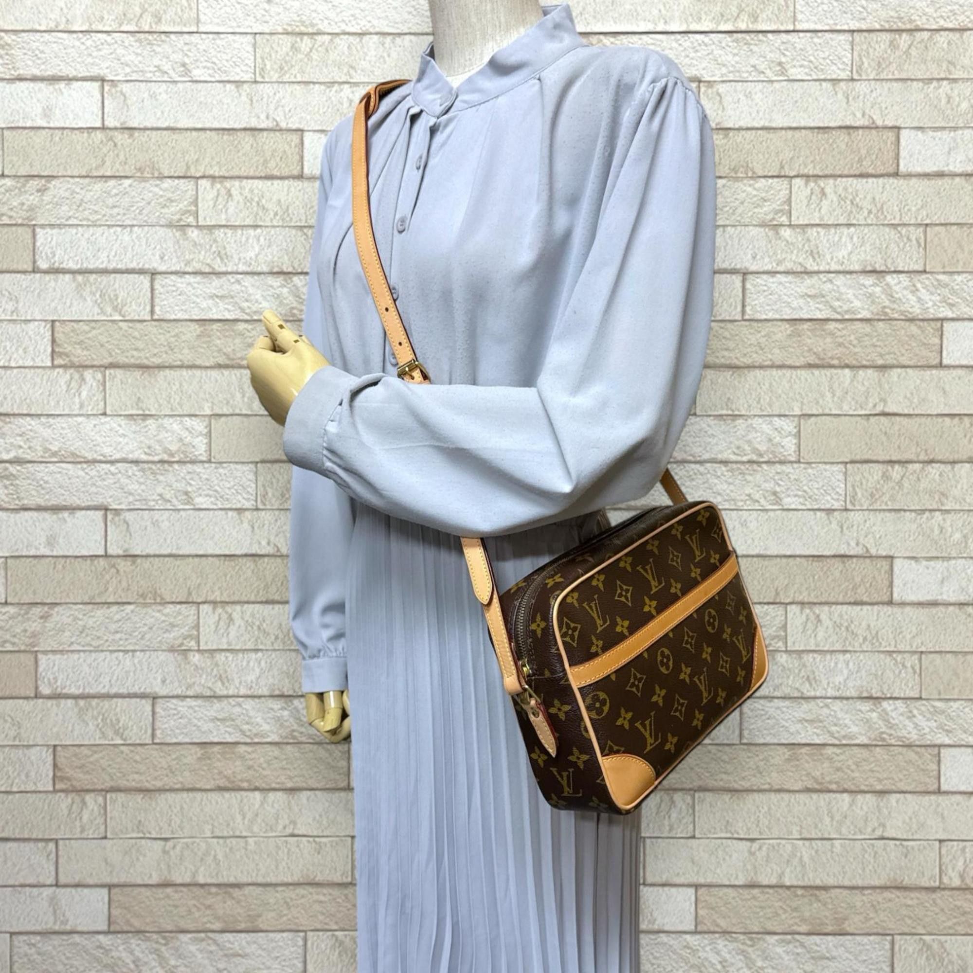Louis Vuitton Pre-owned Louis Vuitton Trocadero 27 Monogram Shoulder Bag in Canvas (M51274) Brown. Women's. Size ONE SIZE - 2 Thumbnail