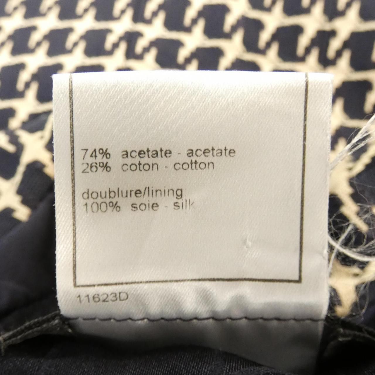 Chanel Chanel Chanel Jacket Textile Outerwear P17432V09913 01P DUTY FREE for USA Size ONE SIZE - 4 Thumbnail