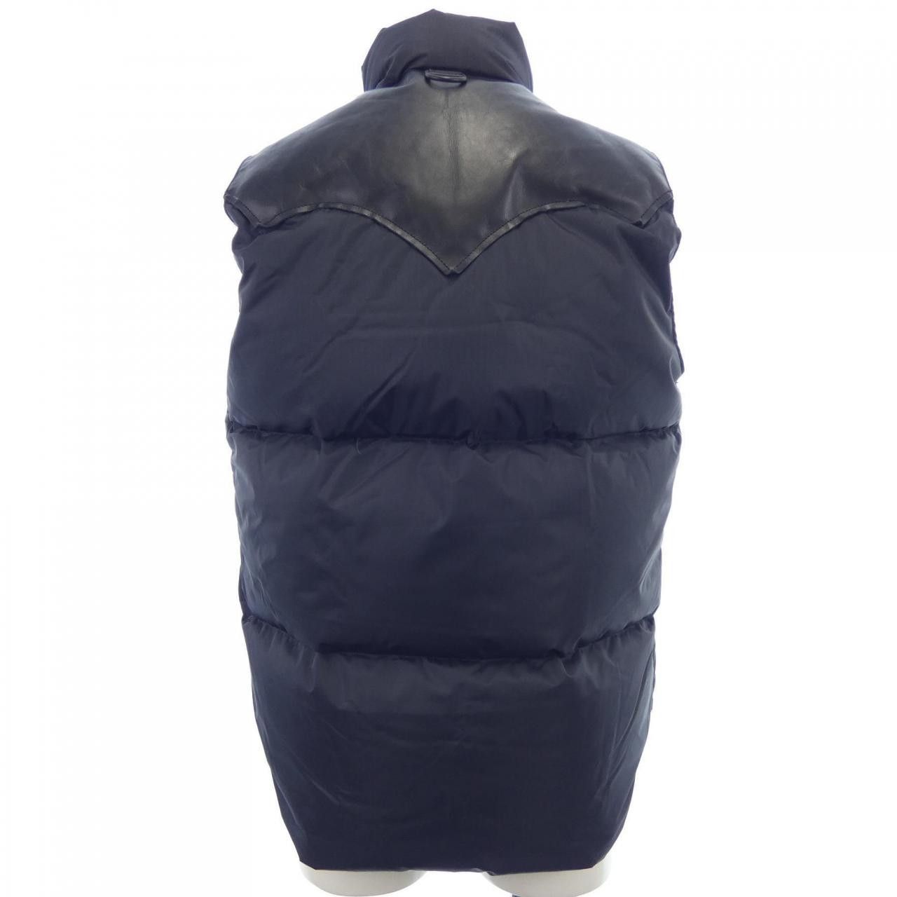 Other Other Rocky Mountain BRIEFING Down Vest Textile Outerwear DUTY FREE for USA Size ONE SIZE - 2 Thumbnail