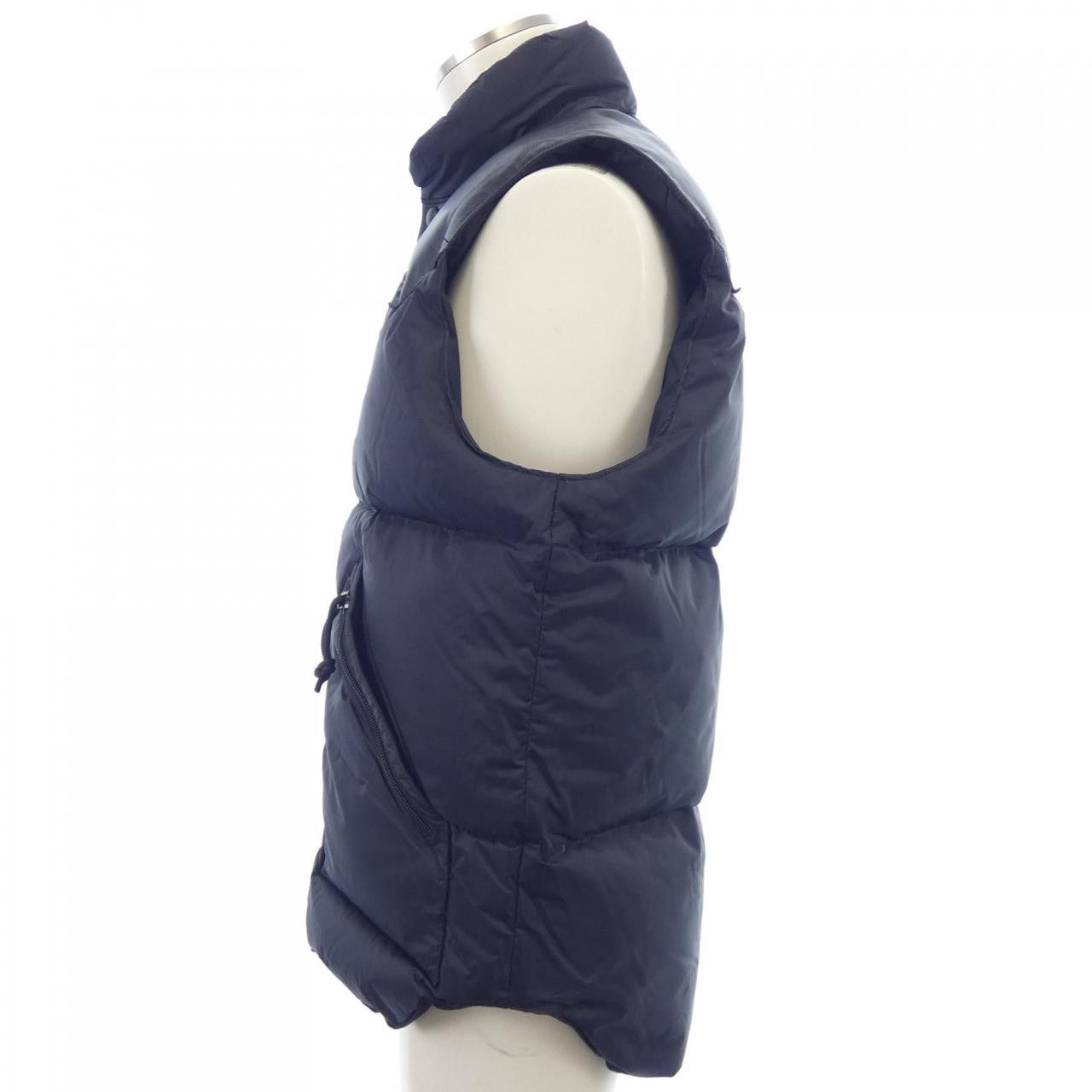 Other Other Rocky Mountain BRIEFING Down Vest Textile Outerwear DUTY FREE for USA Size ONE SIZE - 7 Thumbnail