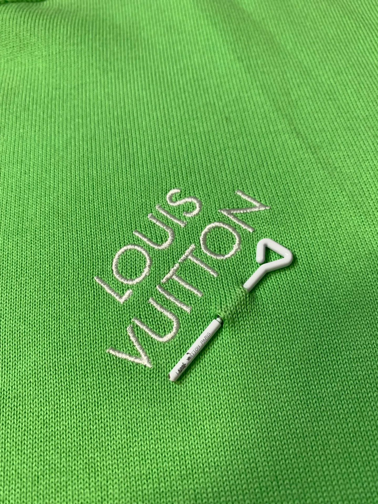 Louis Vuitton Louis Vuitton Pin Embroidery Short Sleeve Size US M / EU 48-50 / 2 - 4 Thumbnail