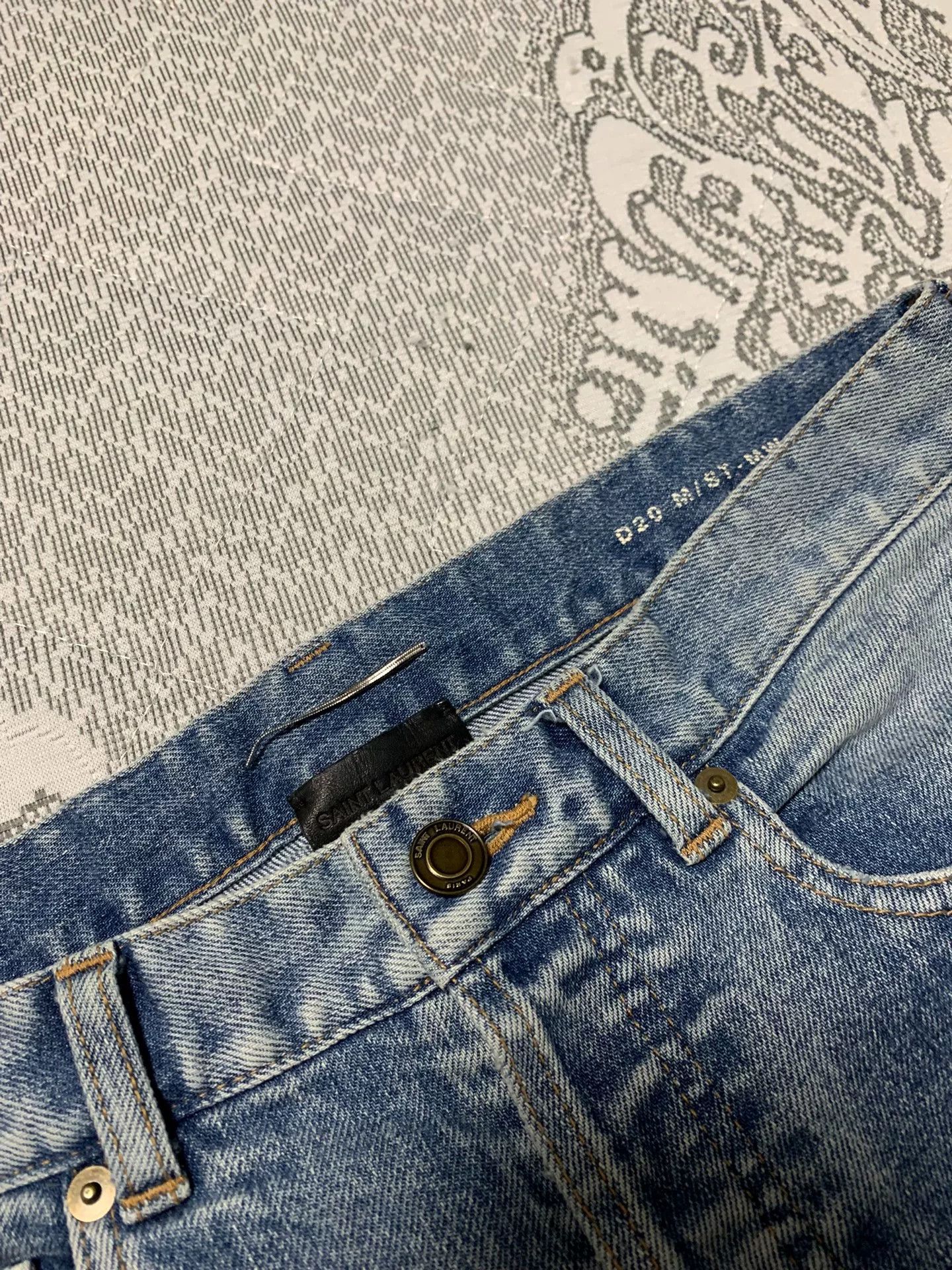 Saint Laurent Paris Saint Laurent SLP Washed Distressed Jeans Size US 31 - 3 Thumbnail