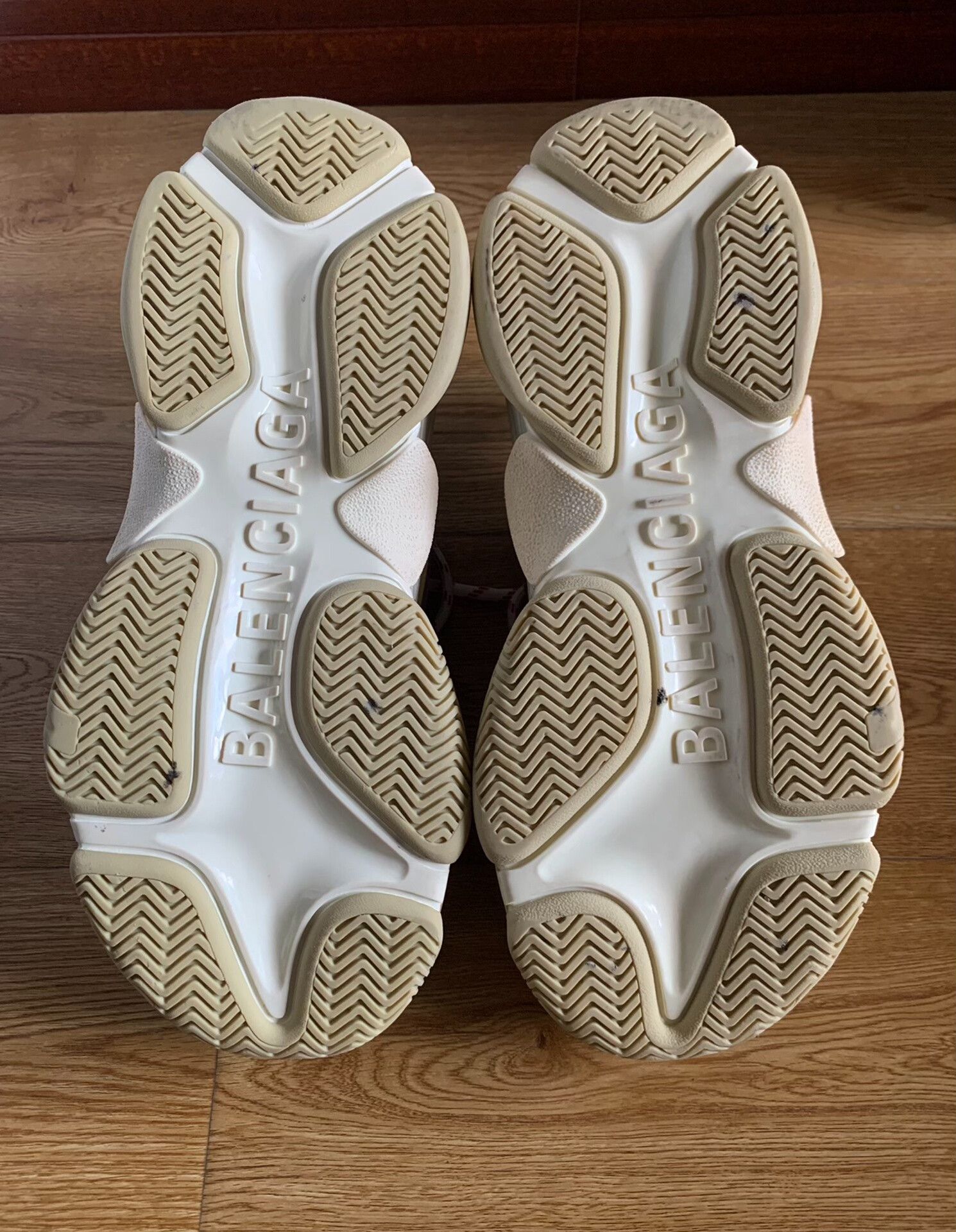 Balenciaga Balenciaga Triple S Sneakers Size US 8 / EU 41 - 6 Thumbnail