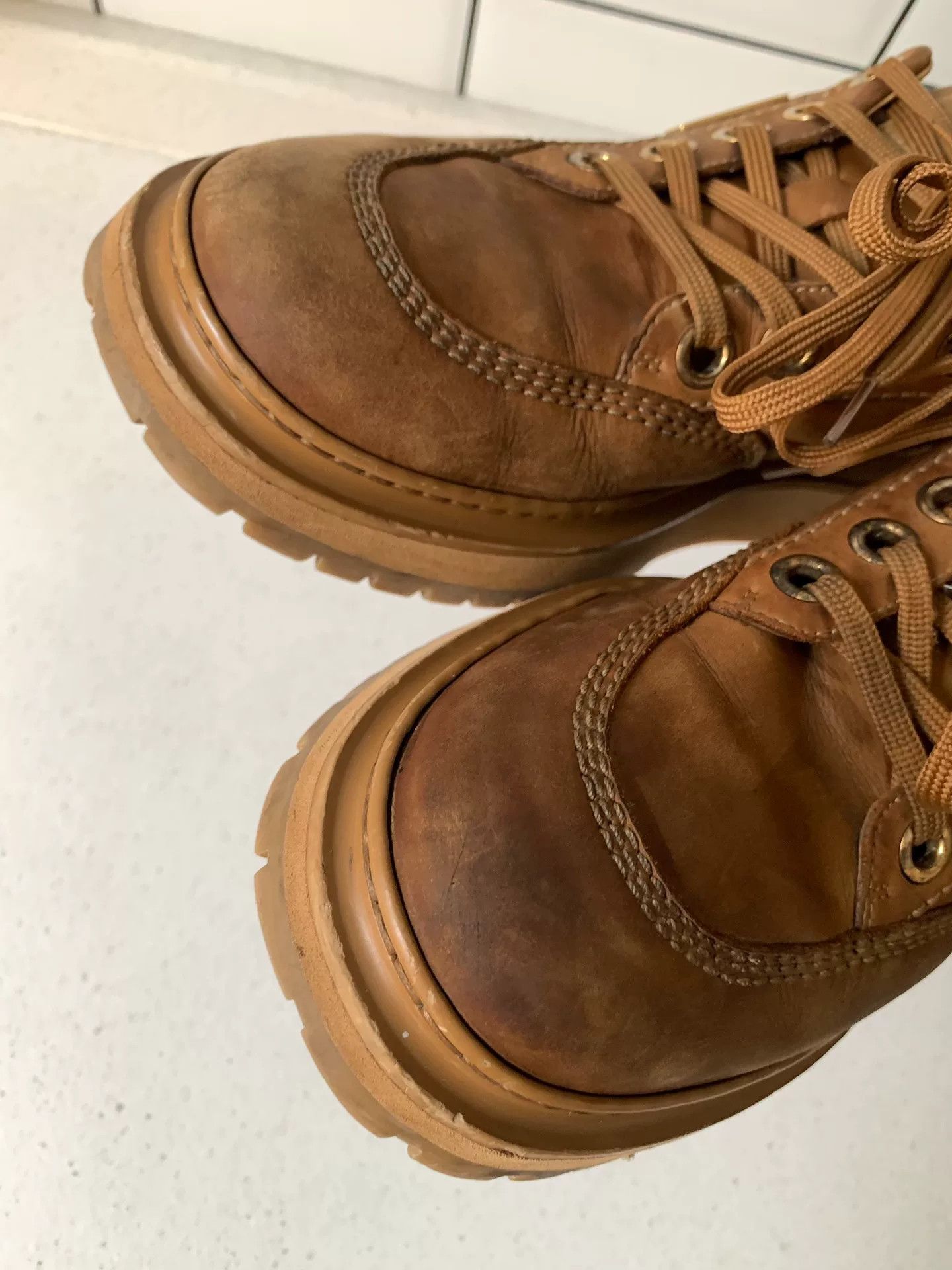 Louis Vuitton NBA x Louis Vuitton Abbesses Leather Sneakers Size US 6.5 / EU 39-40 - 6 Thumbnail