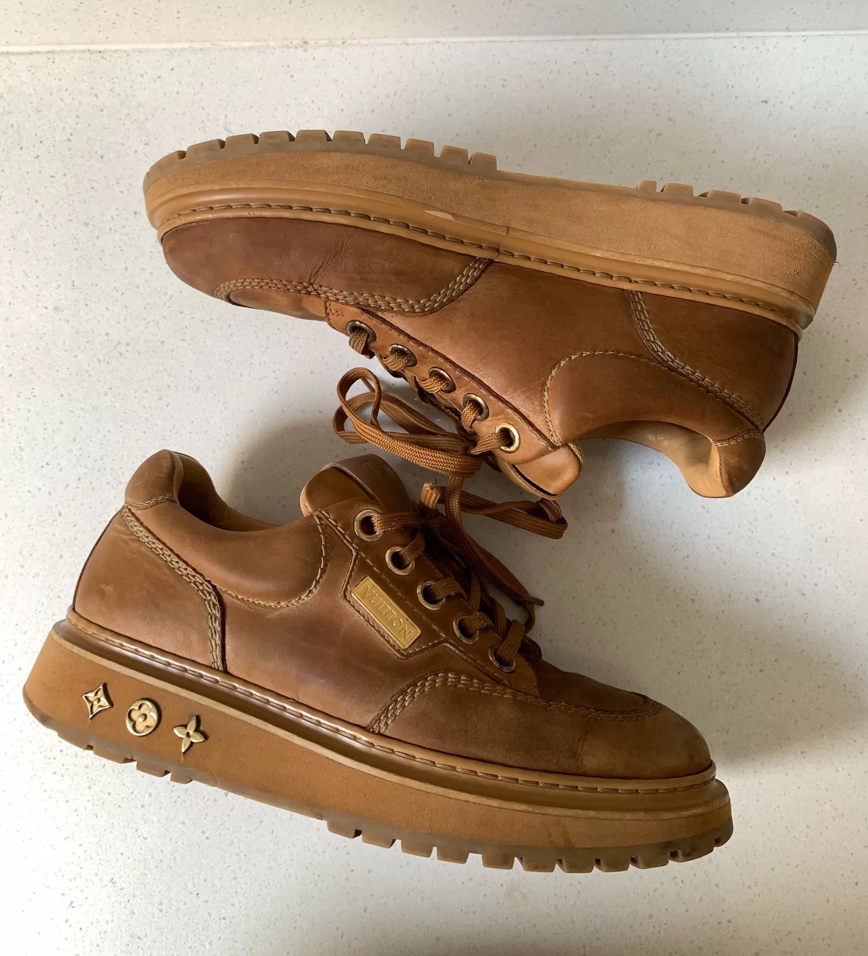 Louis Vuitton NBA x Louis Vuitton Abbesses Leather Sneakers Size US 6.5 / EU 39-40 - 3 Thumbnail