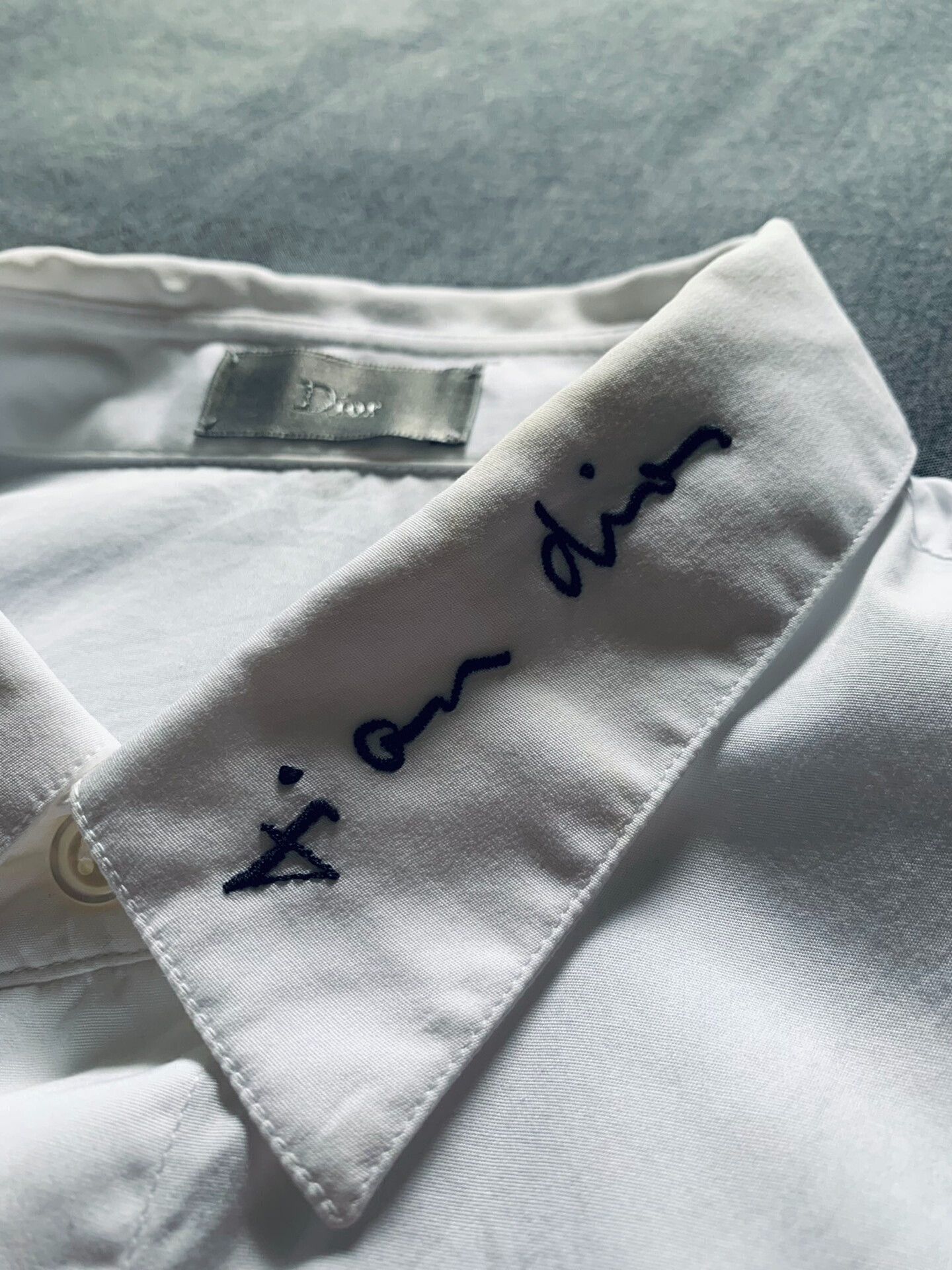 Dior Dior Slogan Embroidery White Shirt Size US XXS / EU 40 - 4 Thumbnail