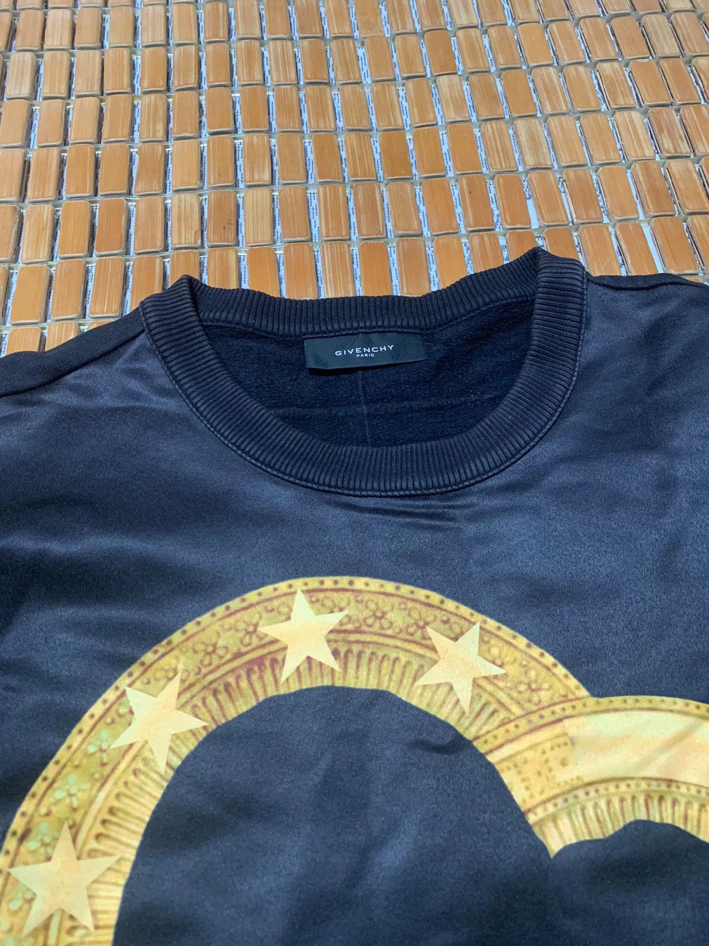 Givenchy Givenchy Halo Madonna Sweatshirt Size US L / EU 52-54 / 3 - 2 Thumbnail
