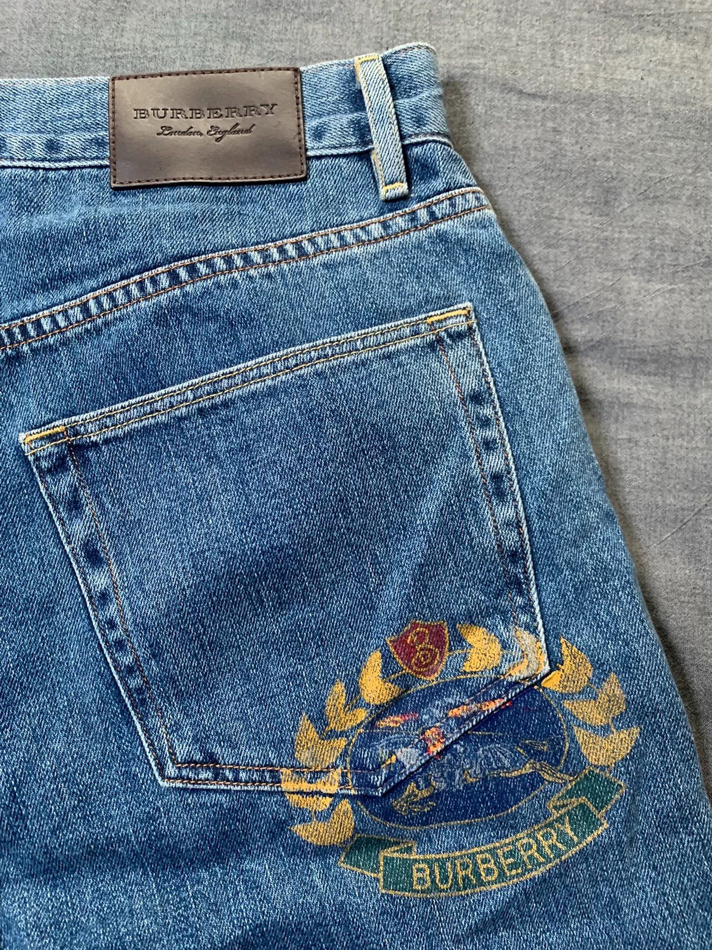 Burberry Burberry Horse Print Wide-Leg Jeans Size 31" - 3 Thumbnail