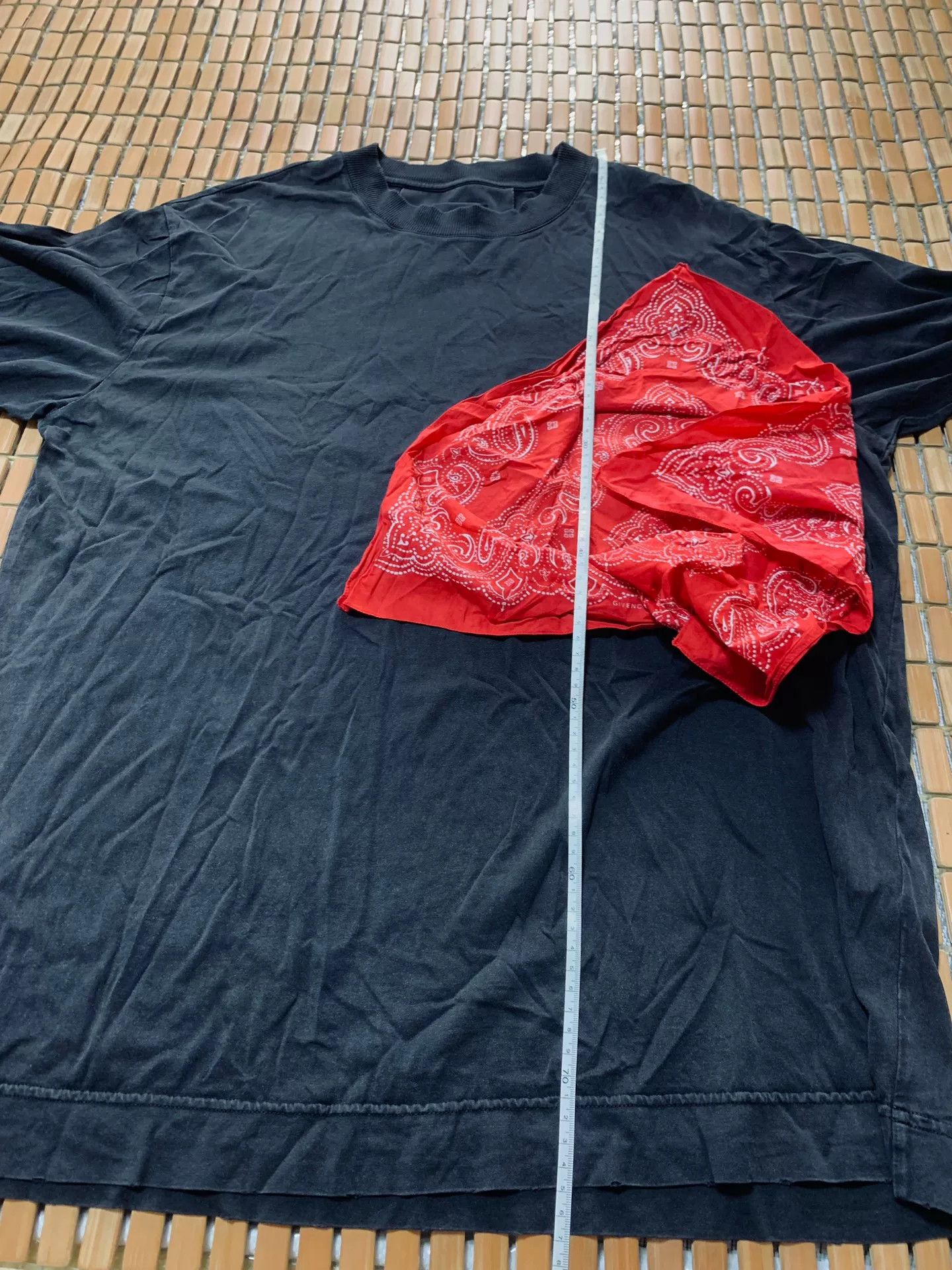 Givenchy Givenchy Bandana Patch Distressed Short Sleeve Size US S / EU 44-46 / 1 - 9 Thumbnail