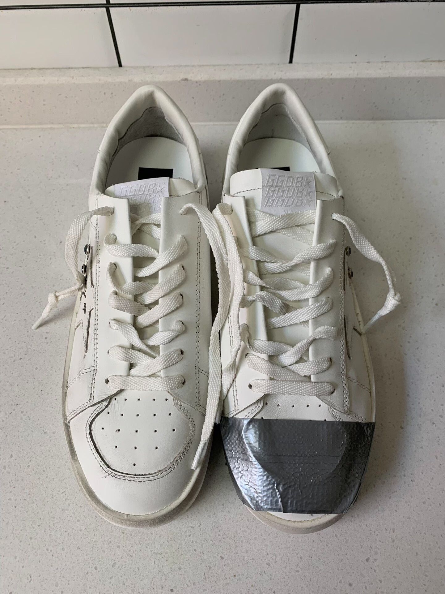 Golden Goose Golden Goose GGDB Low-Top Distressed Tape Sneakers Size US 8 / EU 41 - 2 Thumbnail