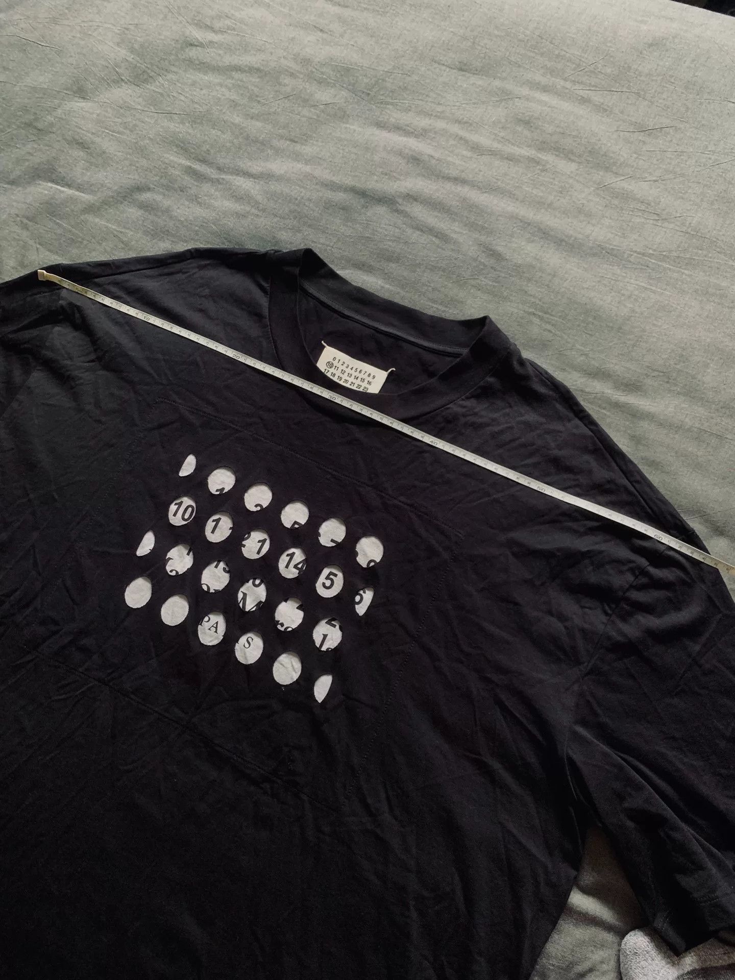 Maison Margiela Maison Margiela Hollow Number T-Shirt Size US M / EU 48-50 / 2 - 5 Thumbnail