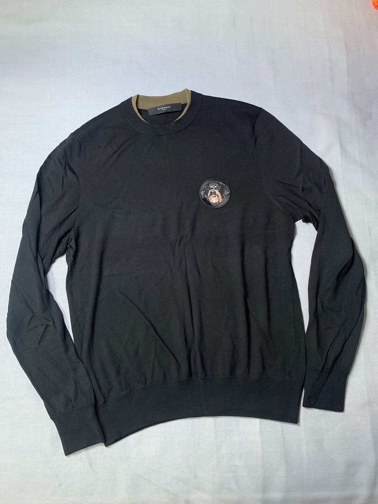 Givenchy Givenchy Wool Round Neck Dog Head Sweater Size US M / EU 48-50 / 2 - 2 Thumbnail