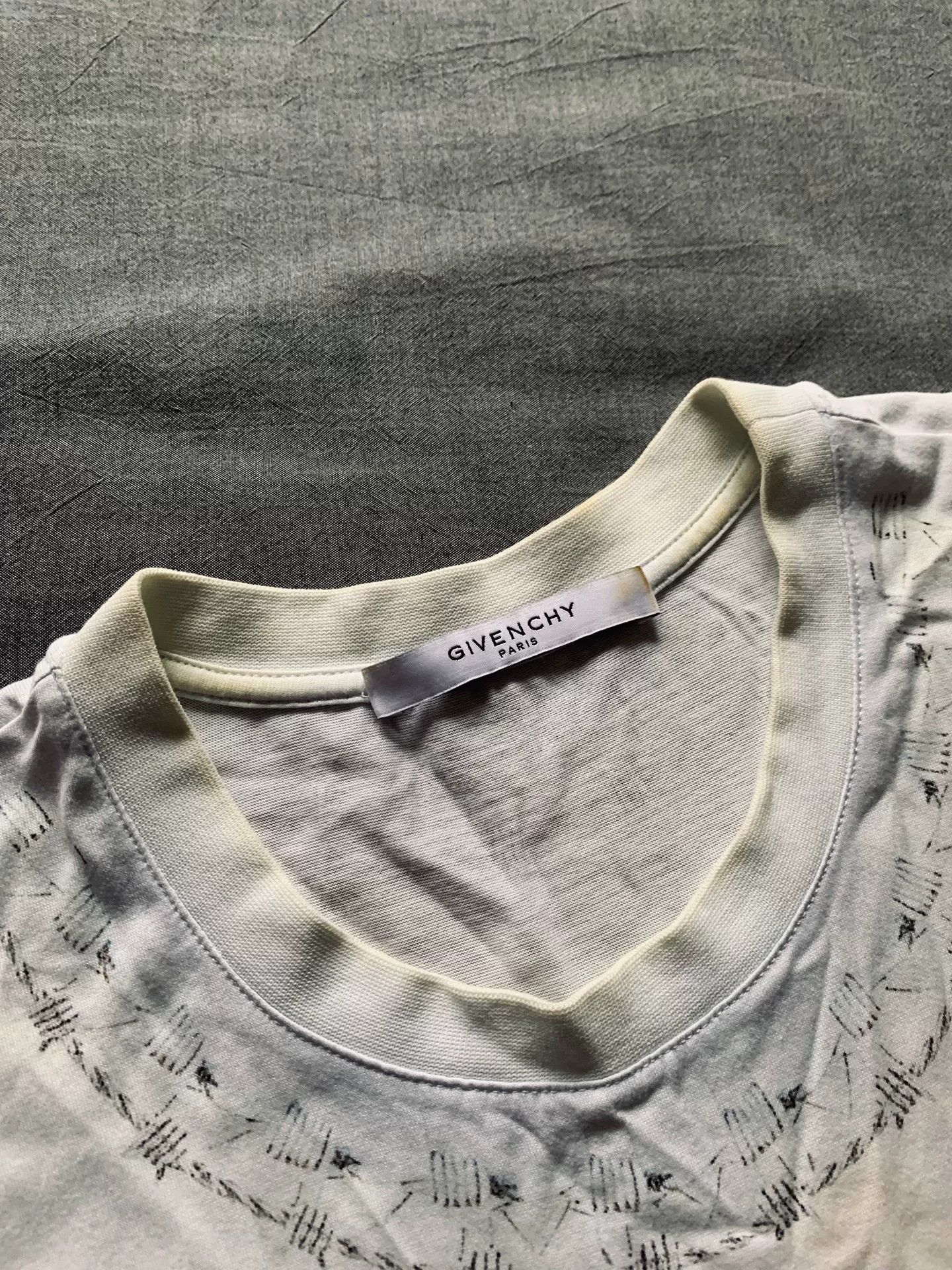 Givenchy Givenchy White Printed Short-Sleeve Tee Size US S / EU 44-46 / 1 - 3 Thumbnail