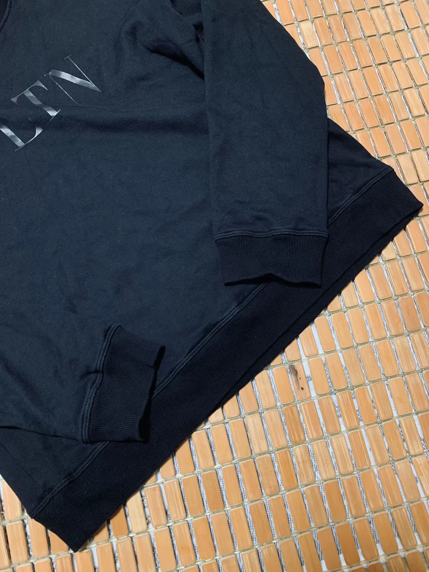 Valentino Valentino VLTN Logo Print Sweatshirt Size US M / EU 48-50 / 2 - 4 Thumbnail