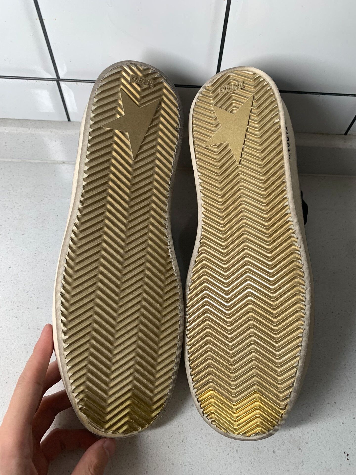 Golden Goose GGDB Golden Goose Black Gold Sneakers Size US 9 / EU 42 - 6 Thumbnail