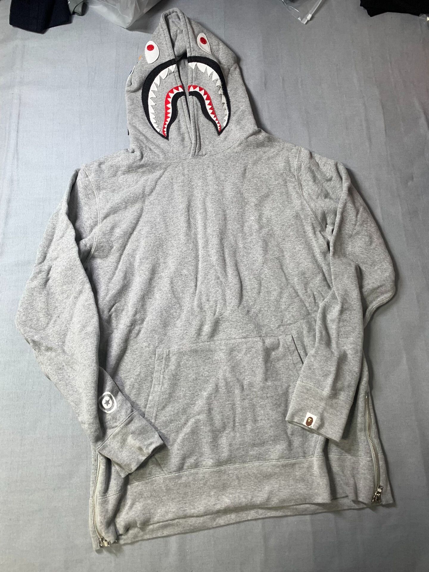 Bape Bape Gray Shark Hoodie Size US L / EU 52-54 / 3 - 3 Thumbnail