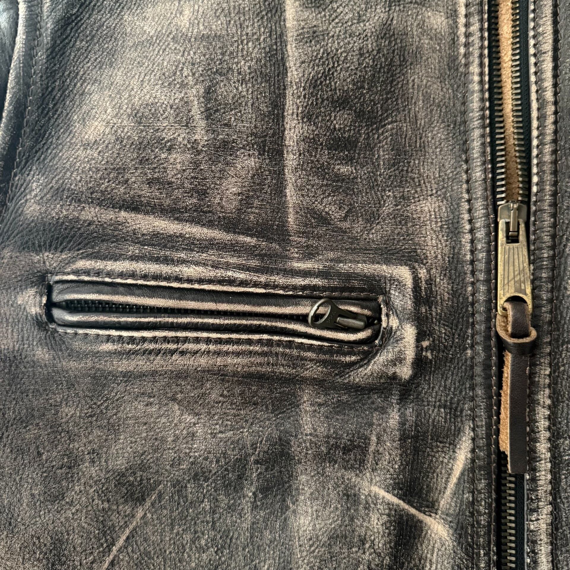 Levi's Vintage Clothing Levis Lvc Vintage Distressed Leather Moto Jacket Size US M / EU 48-50 / 2 - 5 Thumbnail