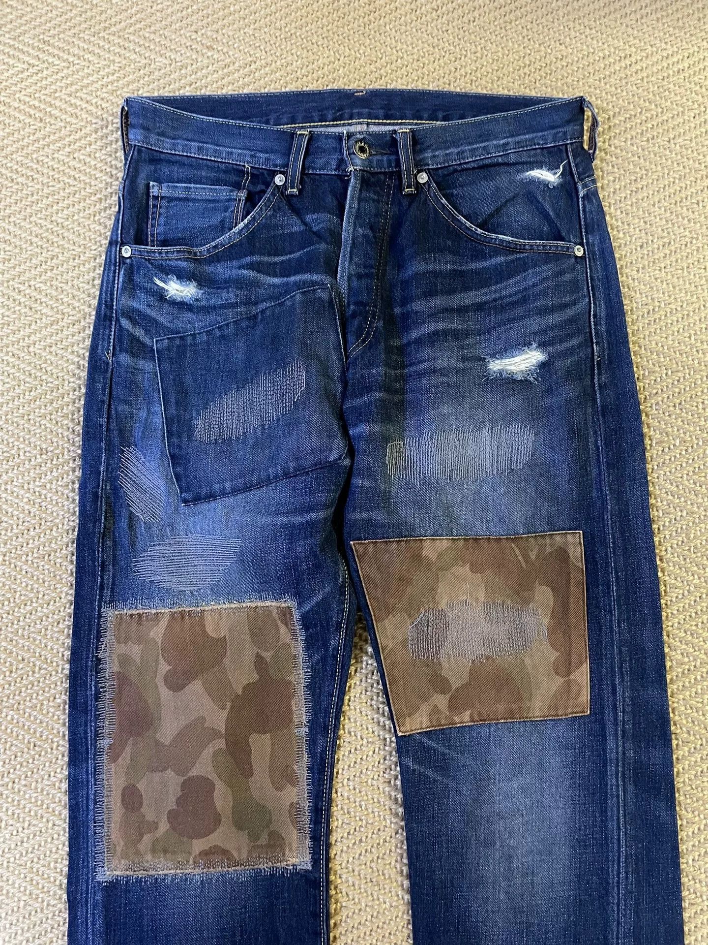Bape BAPE Camo Patch Distressed Jeans Size US 26 / EU 42 - 3 Thumbnail