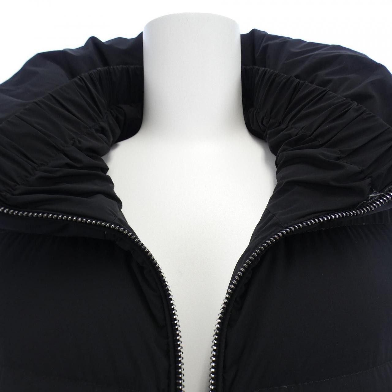 Moncler Moncler Moncler NEVALON C0194 Down Coat Textile Outerwear NEVALON DUTY FREE for USA Size ONE SIZE - 5 Thumbnail