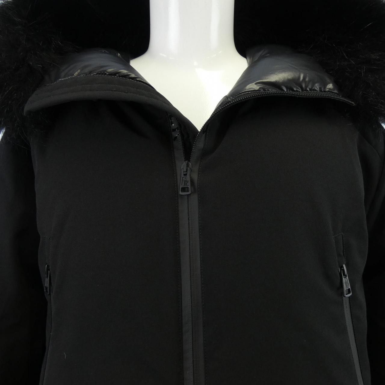 Moncler Moncler Moncler KERJEAN Down Jacket Textile Outerwear KERJEAN DUTY FREE for USA Size ONE SIZE - 7 Thumbnail