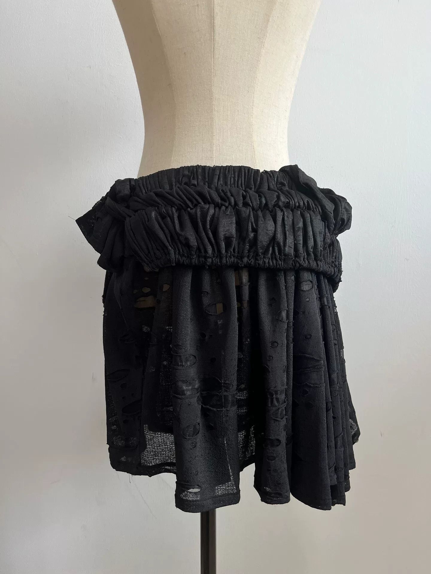 Nozomi Ishiguro Nozomi Ishiguro Black Layered Skirt Size 40" / US 18 - 3 Thumbnail
