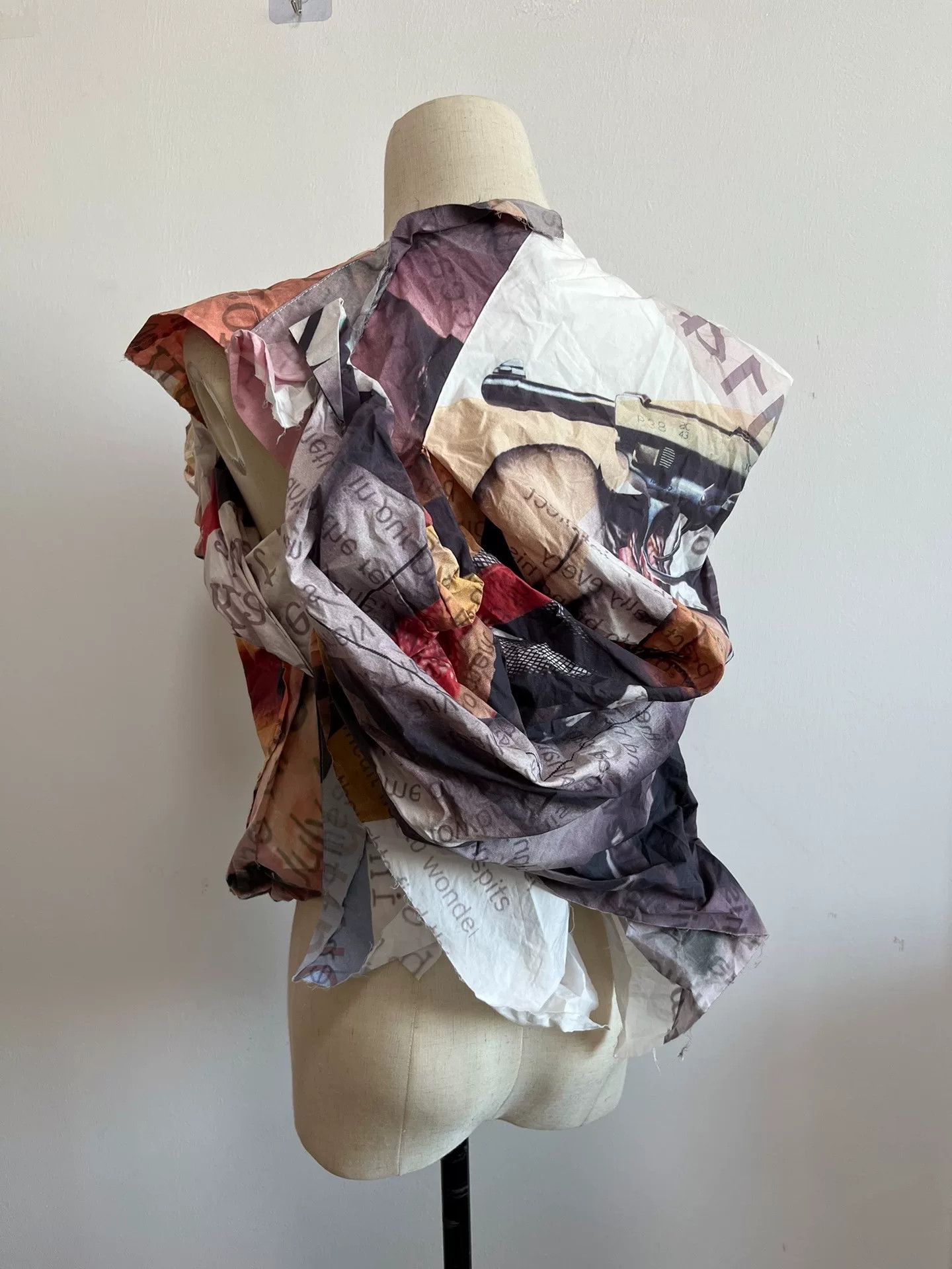 Nozomi Ishiguro Nozomi Ishiguro 2013SS Asymmetrical Portrait Top Size S / US 4 / IT 40 - 7 Thumbnail