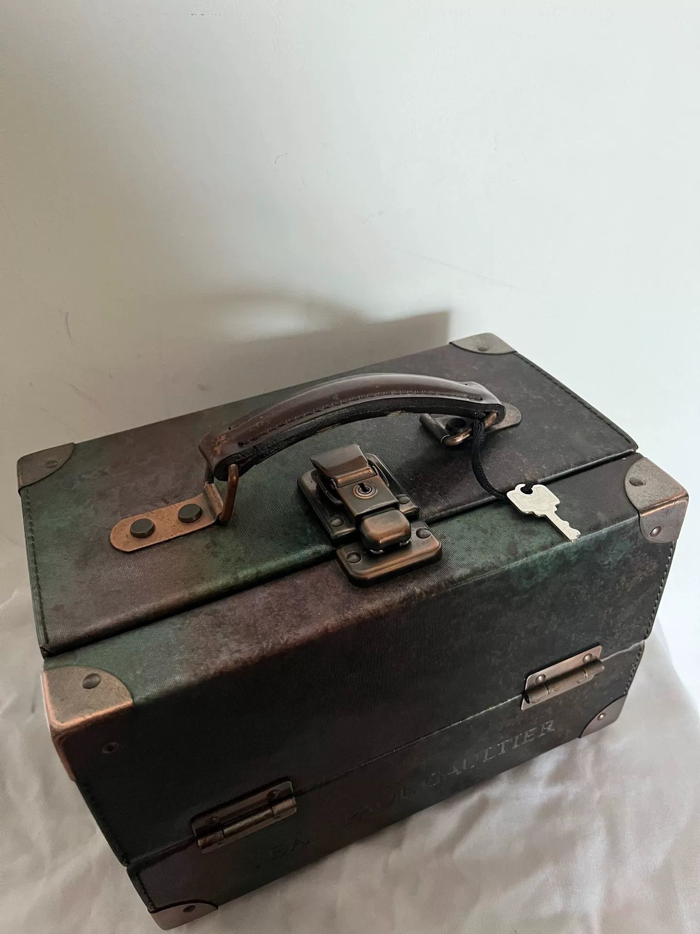 Jean Paul Gaultier Jean Paul Gaultier Vanity Makeup Case Size ONE SIZE - 4 Thumbnail