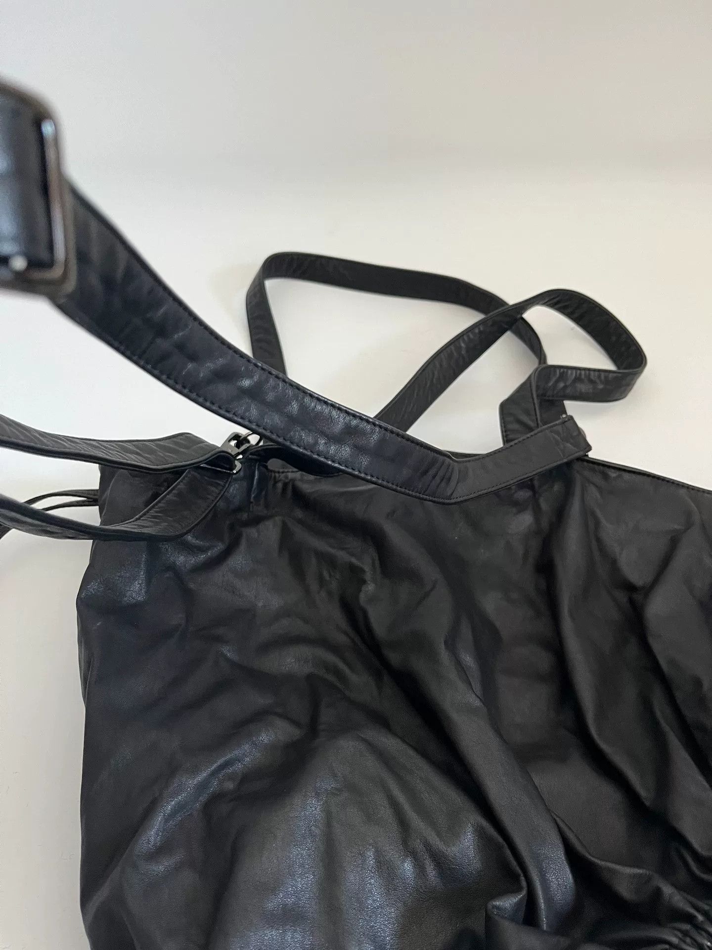 Yohji Yamamoto Yohji Yamamoto Discord Irregular Tote Size ONE SIZE - 6 Thumbnail