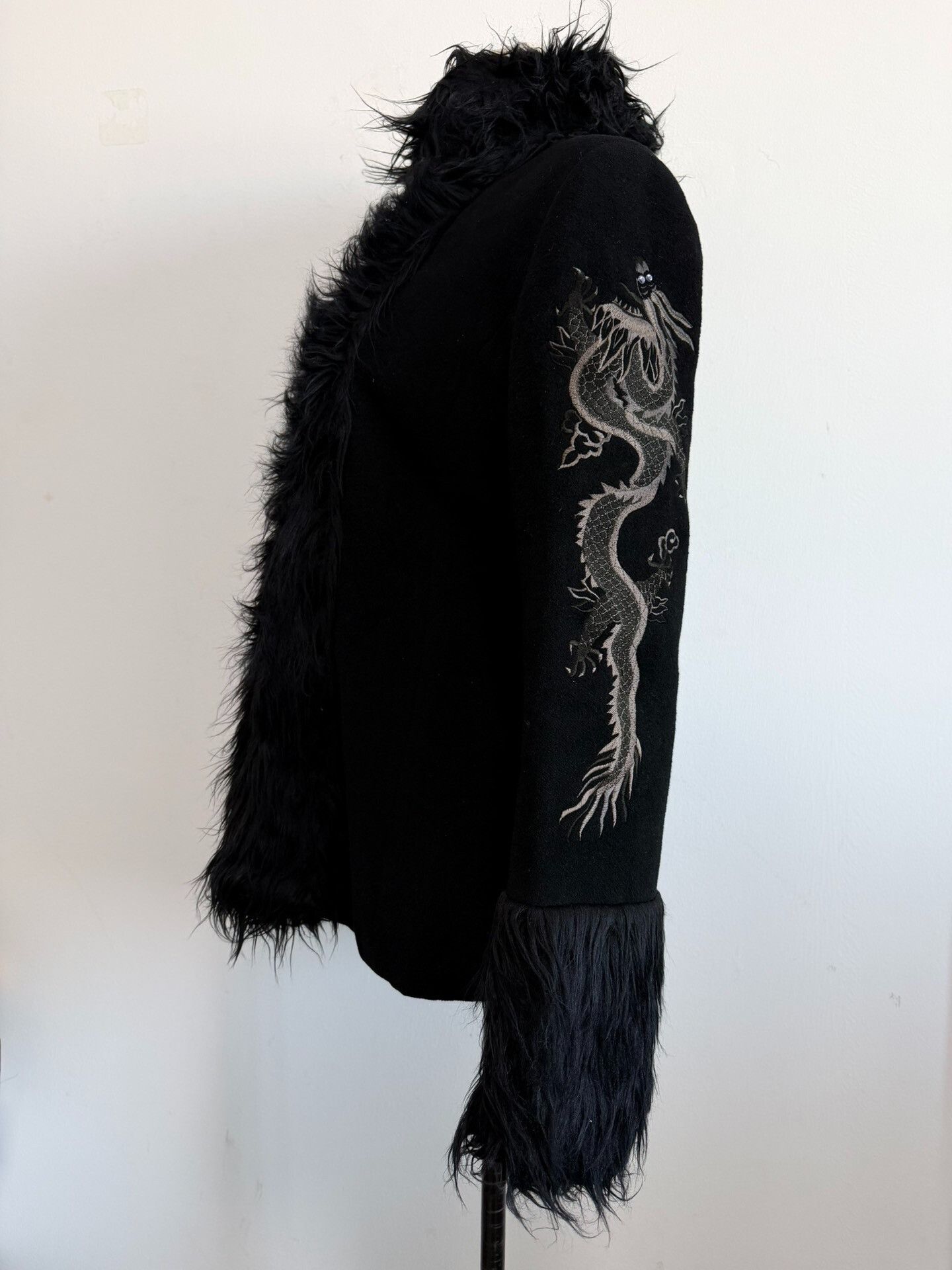 Vivienne Tam Vivienne Tam Dragon Embroidery Fur Collar Top Size M / US 6-8 / IT 42-44 - 4 Thumbnail